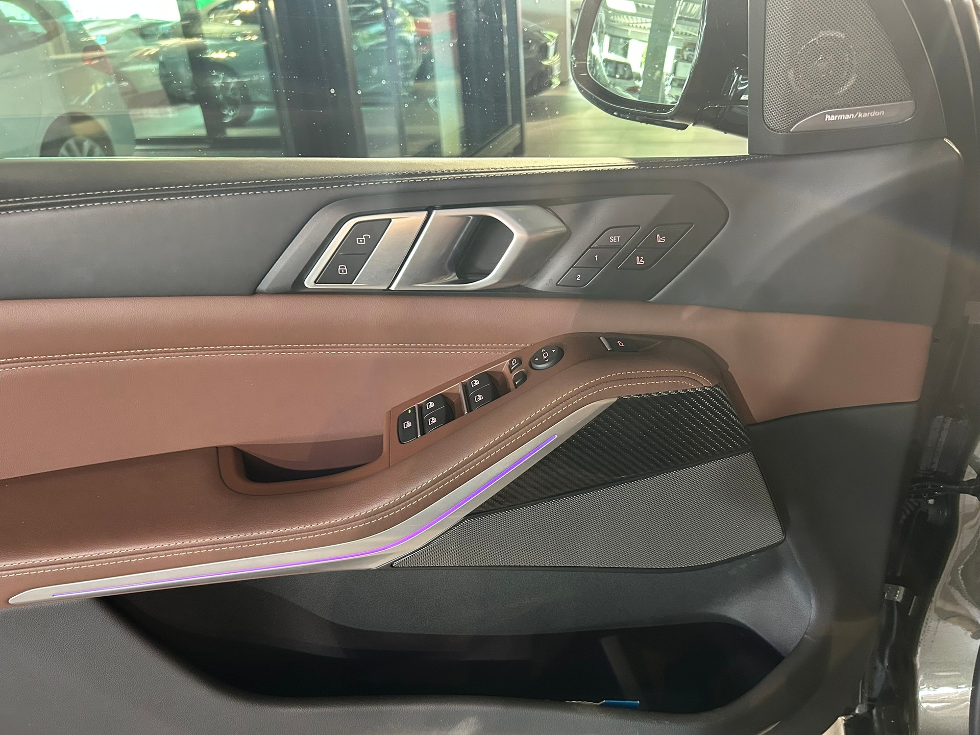 BMW X5 xDrive 48V 40d M Sport Steptronic-image-31