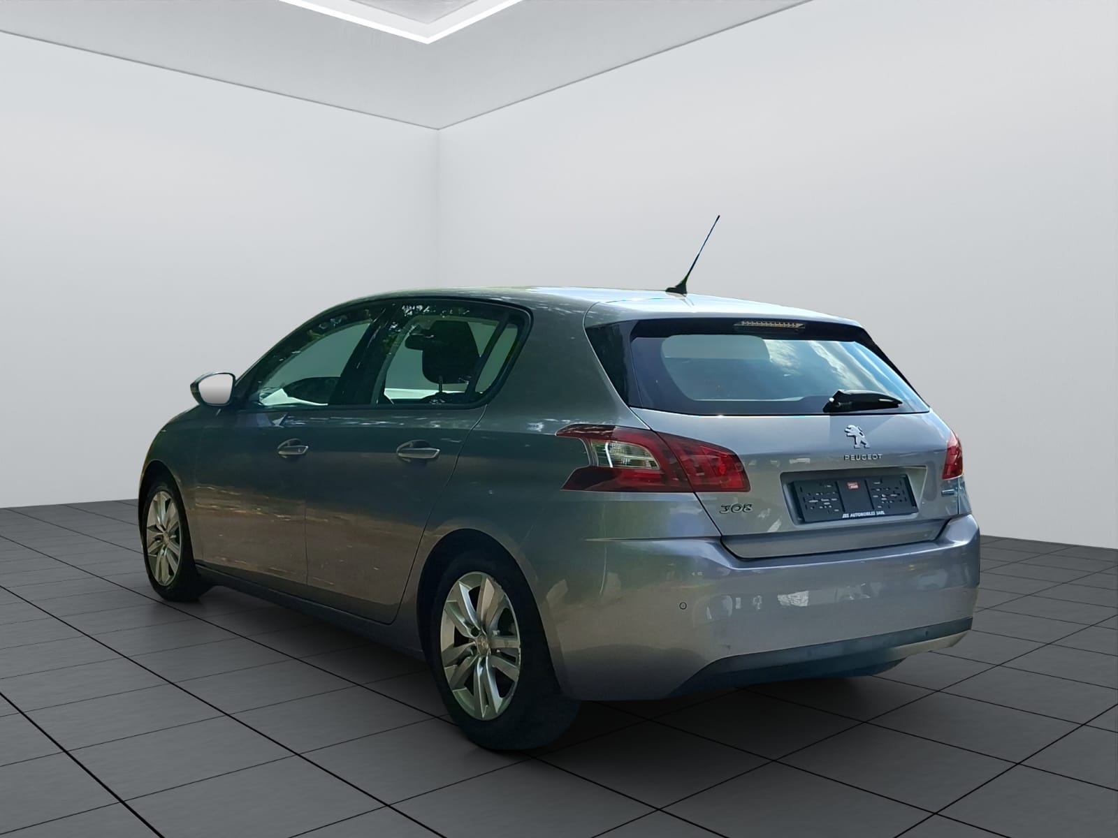 PEUGEOT 308 1.2 THP Style-image-4