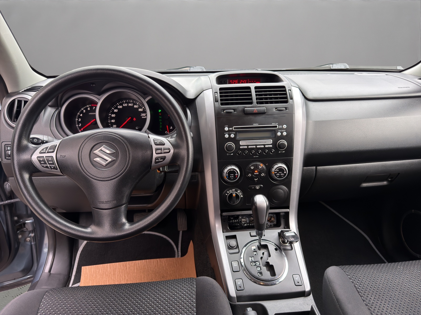 SUZUKI Grand Vitara 2.0 16V Top-image-13
