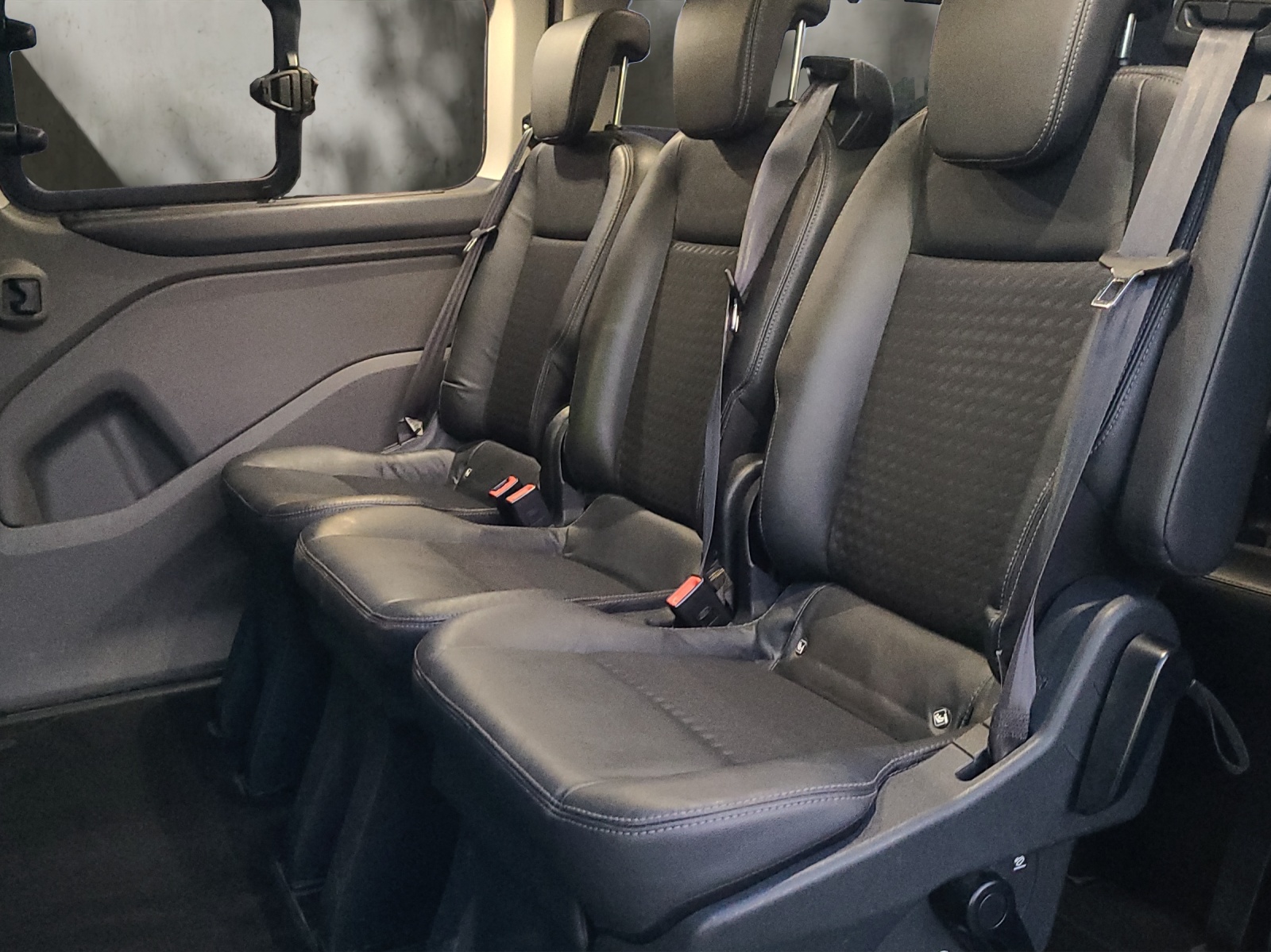 FORD Tourneo Custom 310 L1H1 Sport SelectShift A-image-7