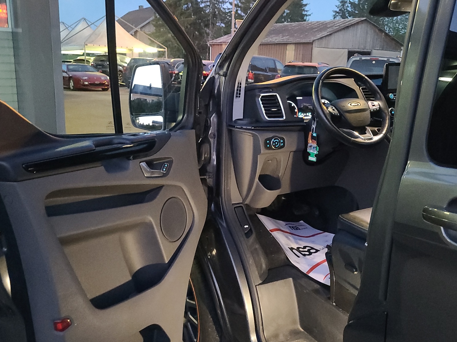 FORD Tourneo Custom 310 L1H1 Sport SelectShift A-image-2