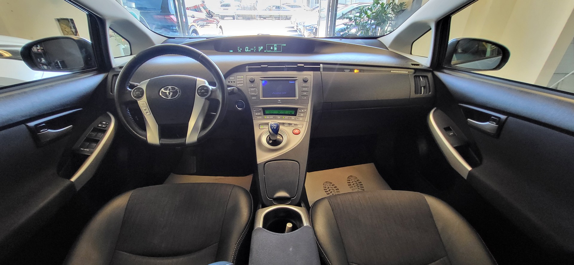 TOYOTA Prius 1.8 16V Plug-in Hybrid Sol Premium-image-5