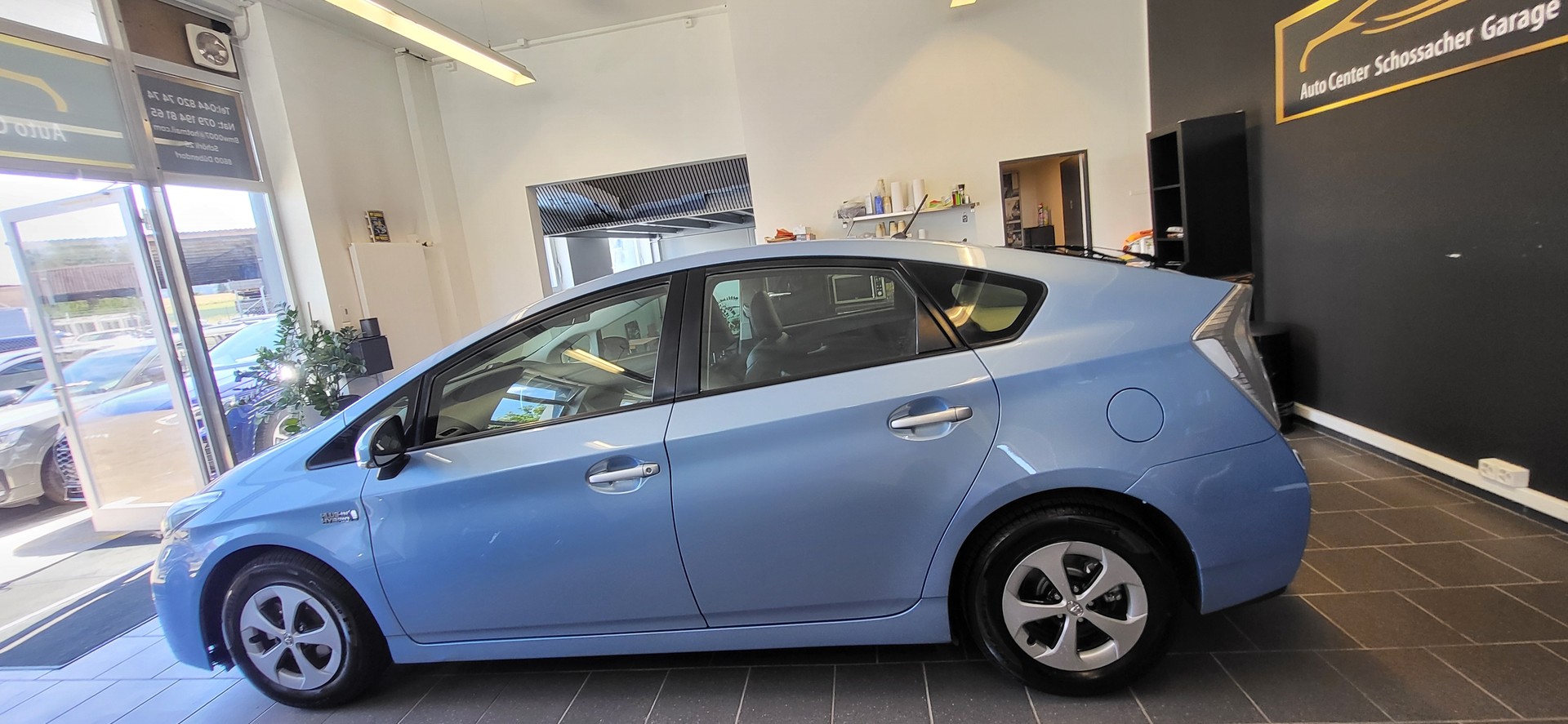 TOYOTA Prius 1.8 16V Plug-in Hybrid Sol Premium-image-4