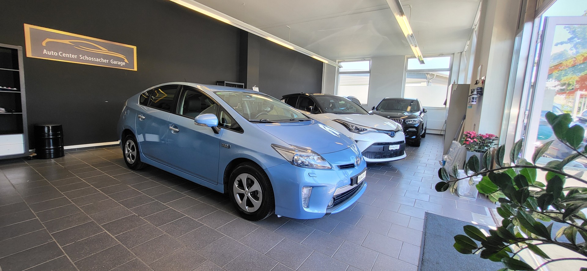 TOYOTA Prius 1.8 16V Plug-in Hybrid Sol Premium-showroom-element-2