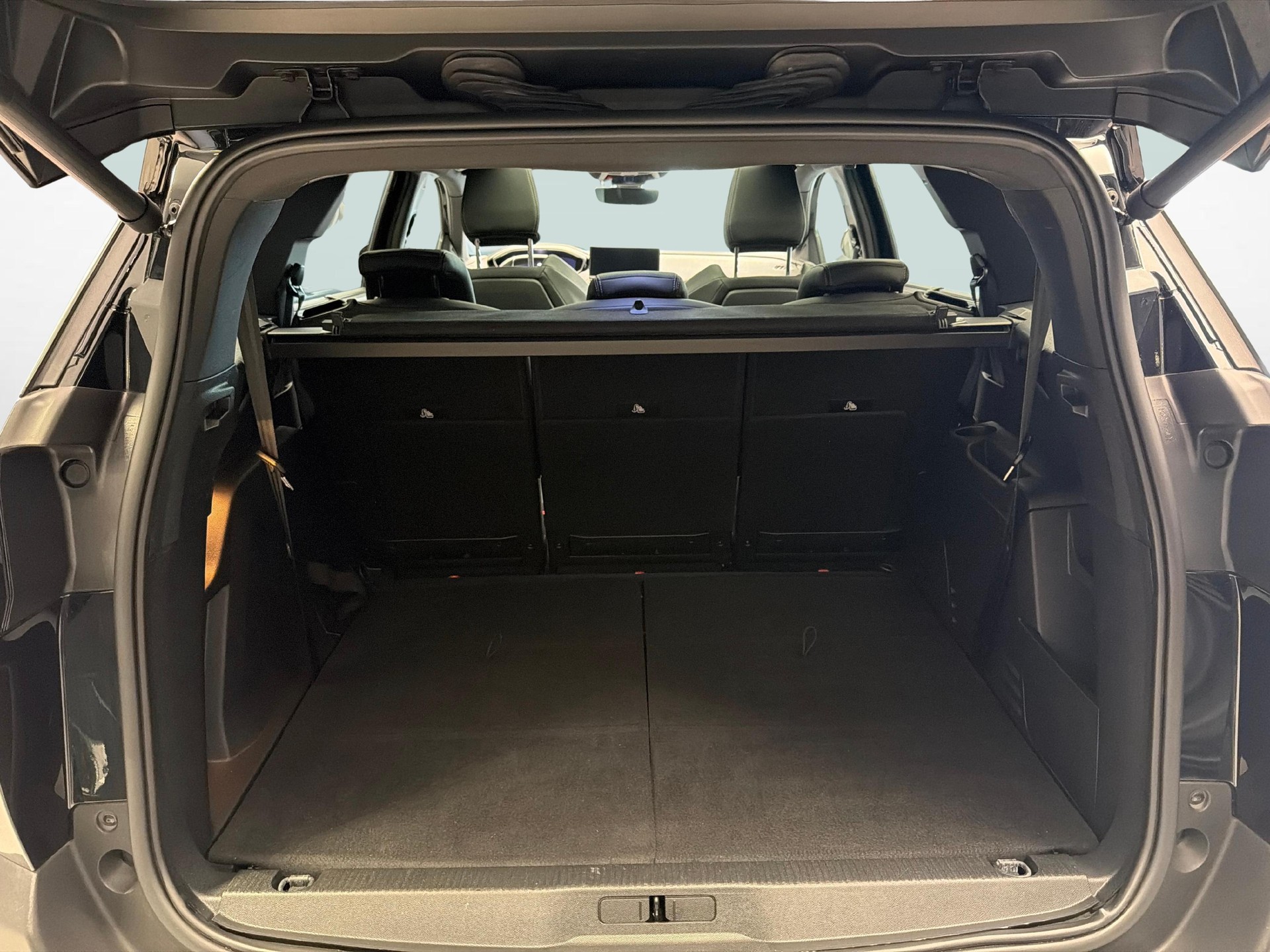 PEUGEOT 5008 1.5 BlueHDi GT-image-11