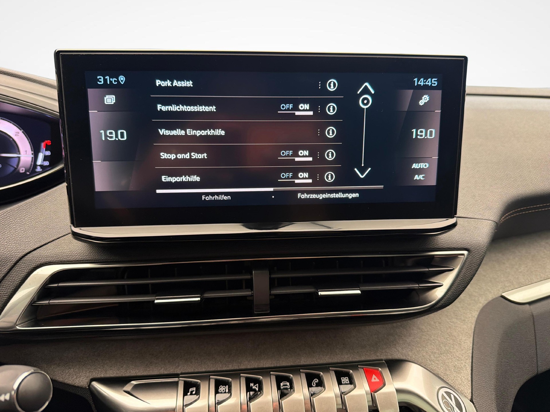 PEUGEOT 5008 1.5 BlueHDi GT-image-16