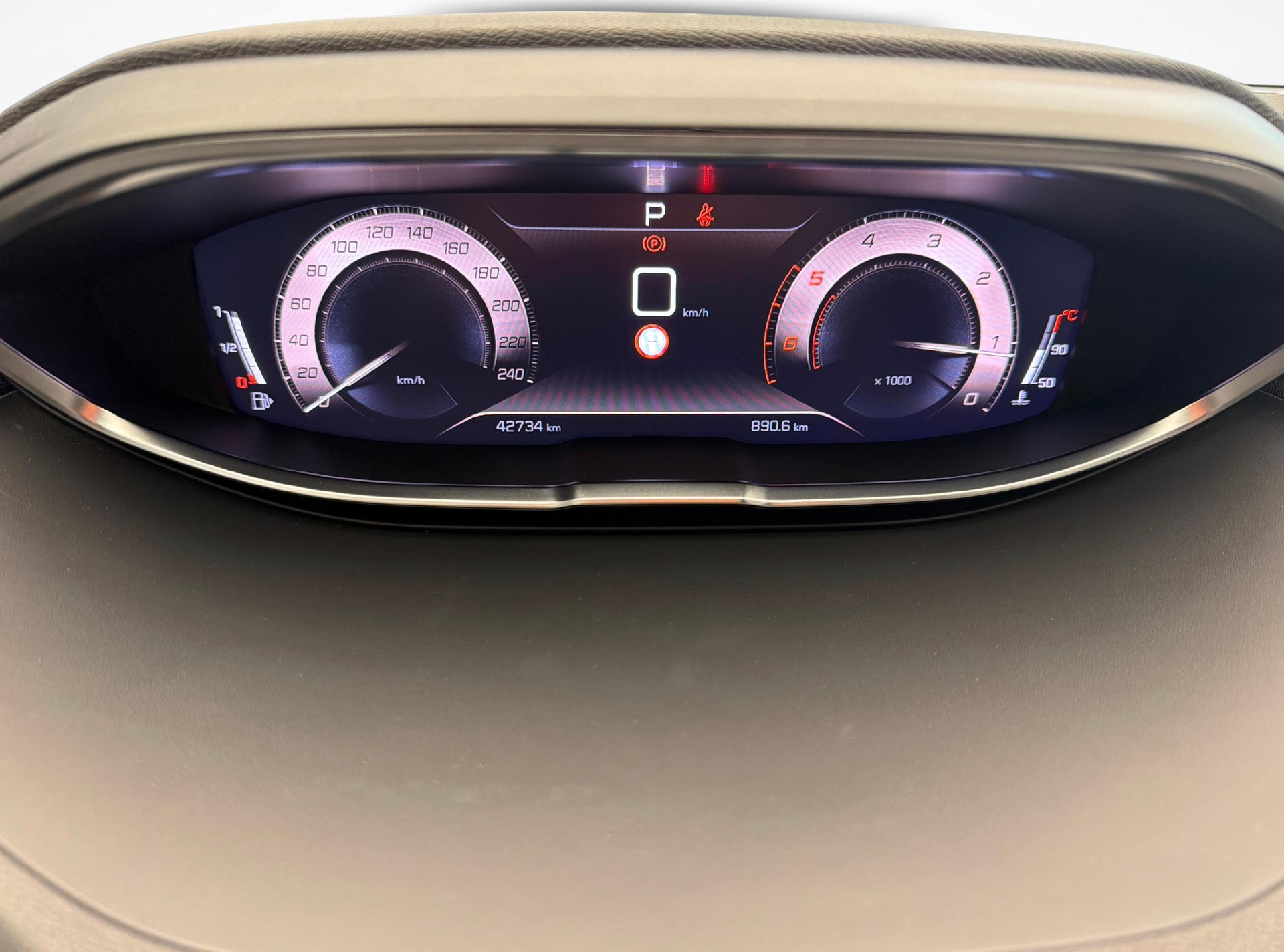 PEUGEOT 5008 1.5 BlueHDi GT-image-13