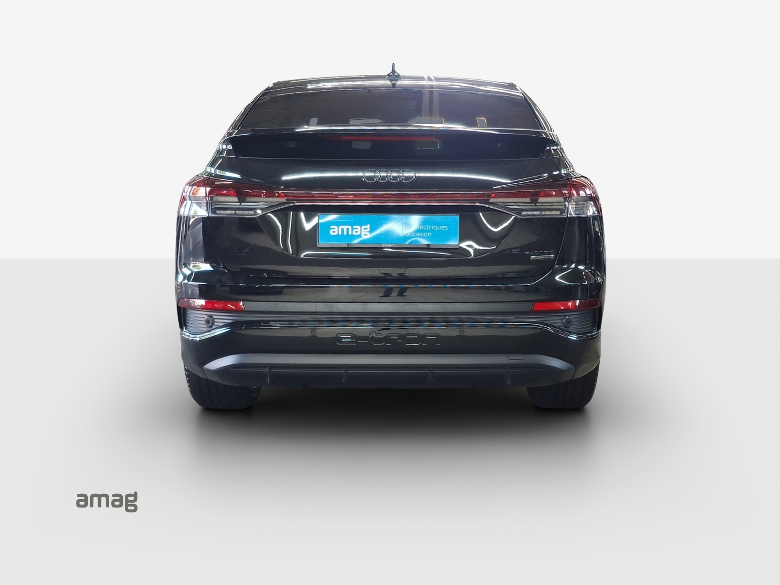 AUDI Q4 Sportback e-tron 45 Attraction quattro-image-4