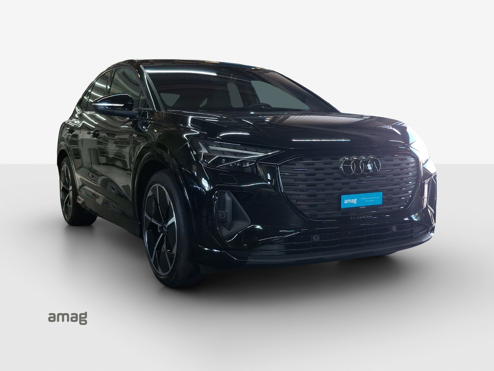 AUDI Q4 Sportback e-tron 45 Attraction quattro-image-6