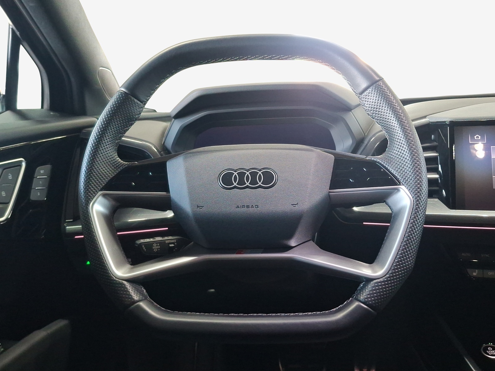 AUDI Q4 Sportback e-tron 45 Attraction quattro-image-10