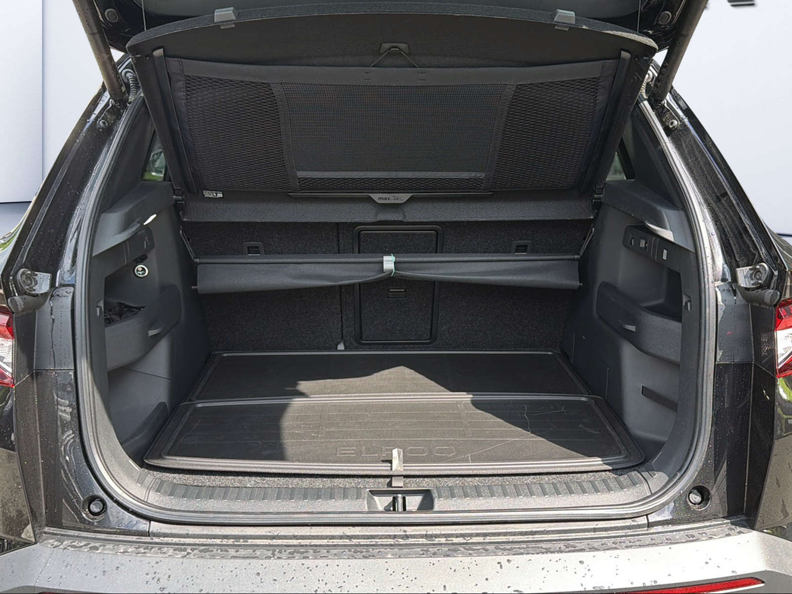 SKODA Elroq RS 4x4-image-8