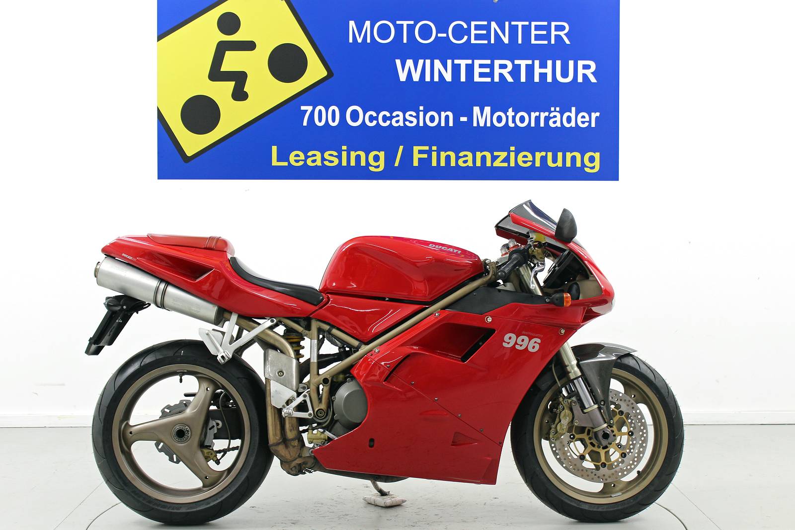 DUCATI 996