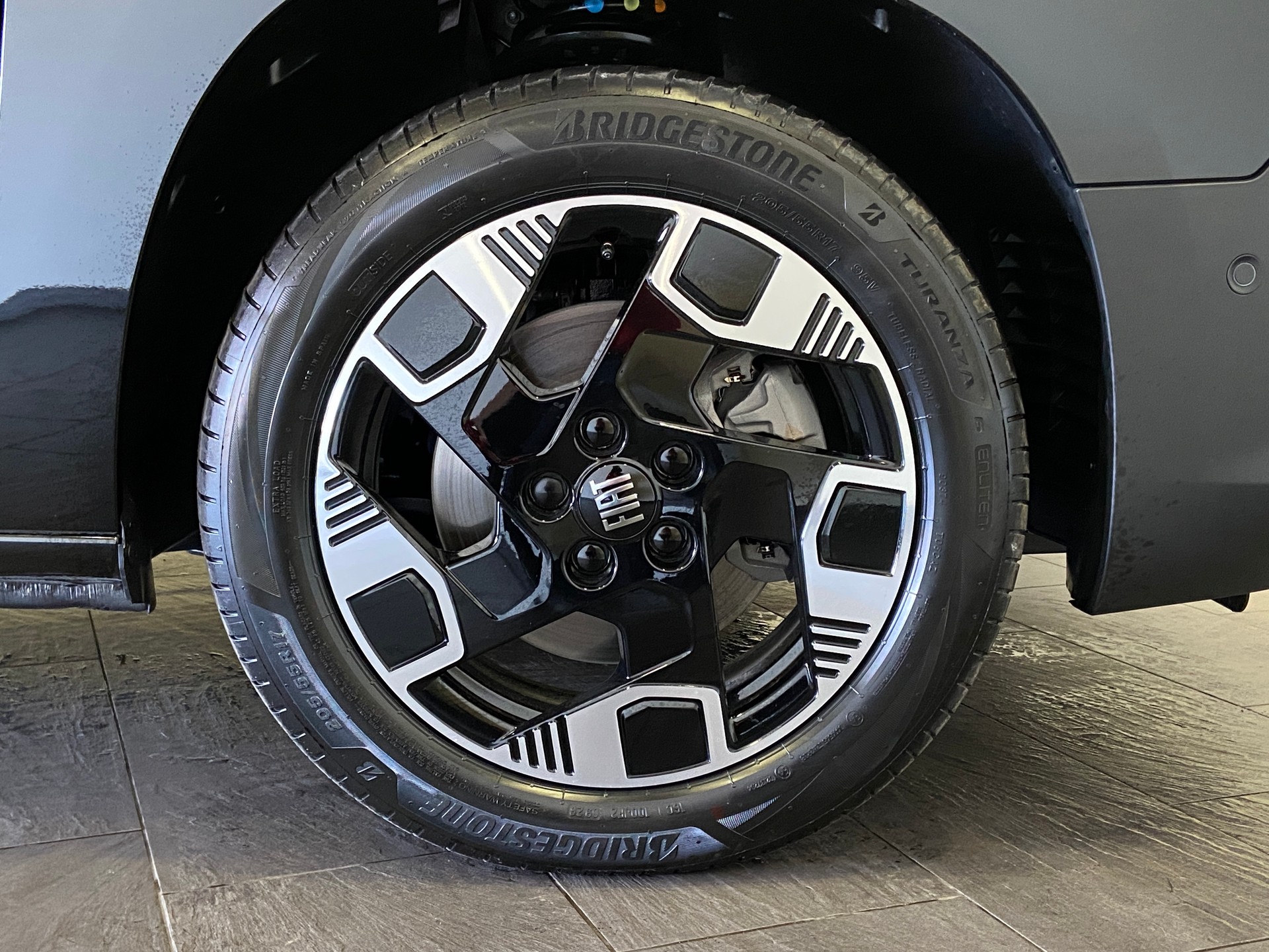 FIAT Qubo L 1.5 D La Prima 7-Sitzer-showroom-element-3