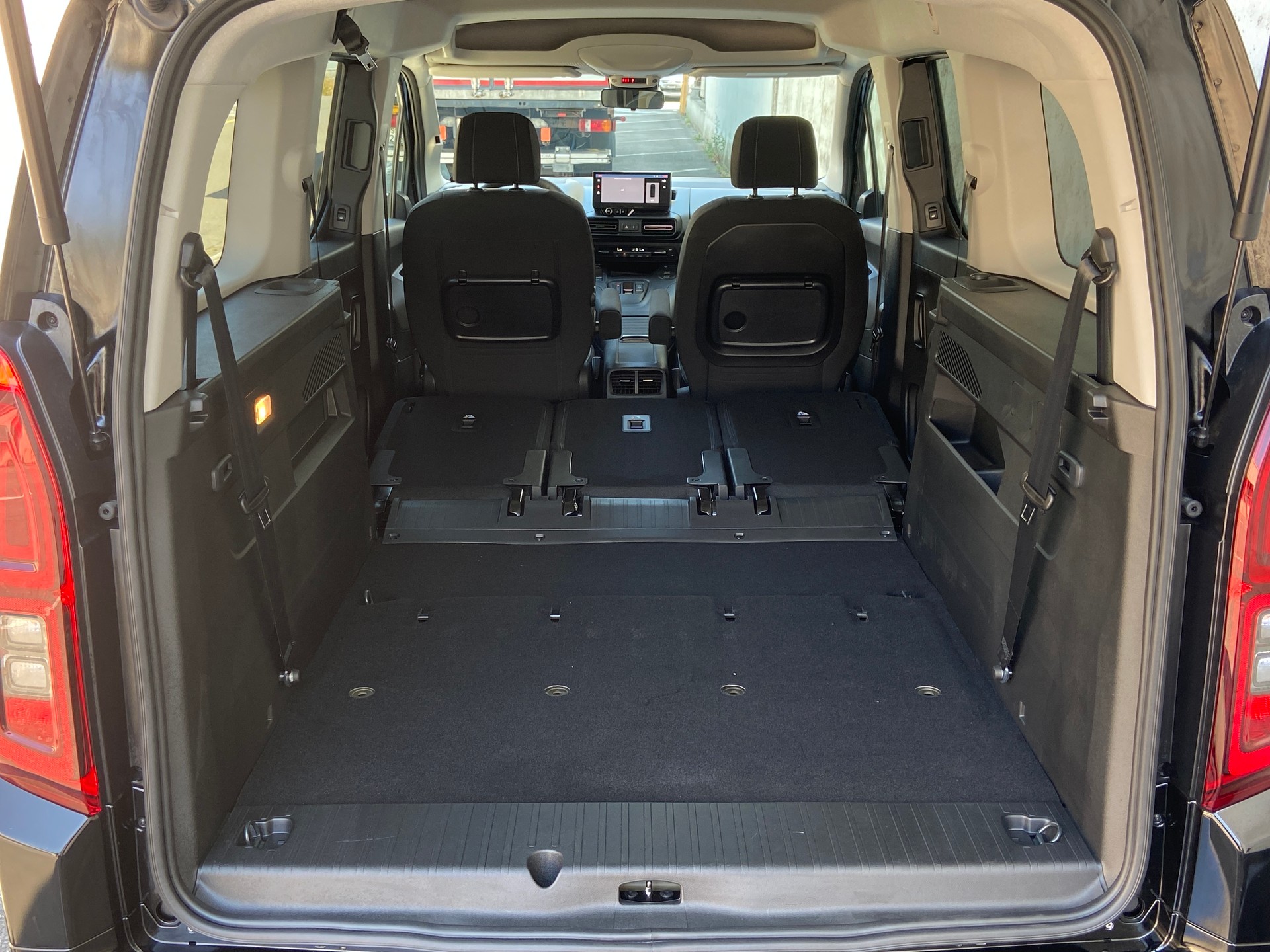 FIAT Qubo L 1.5 D La Prima 7-Sitzer-image-13