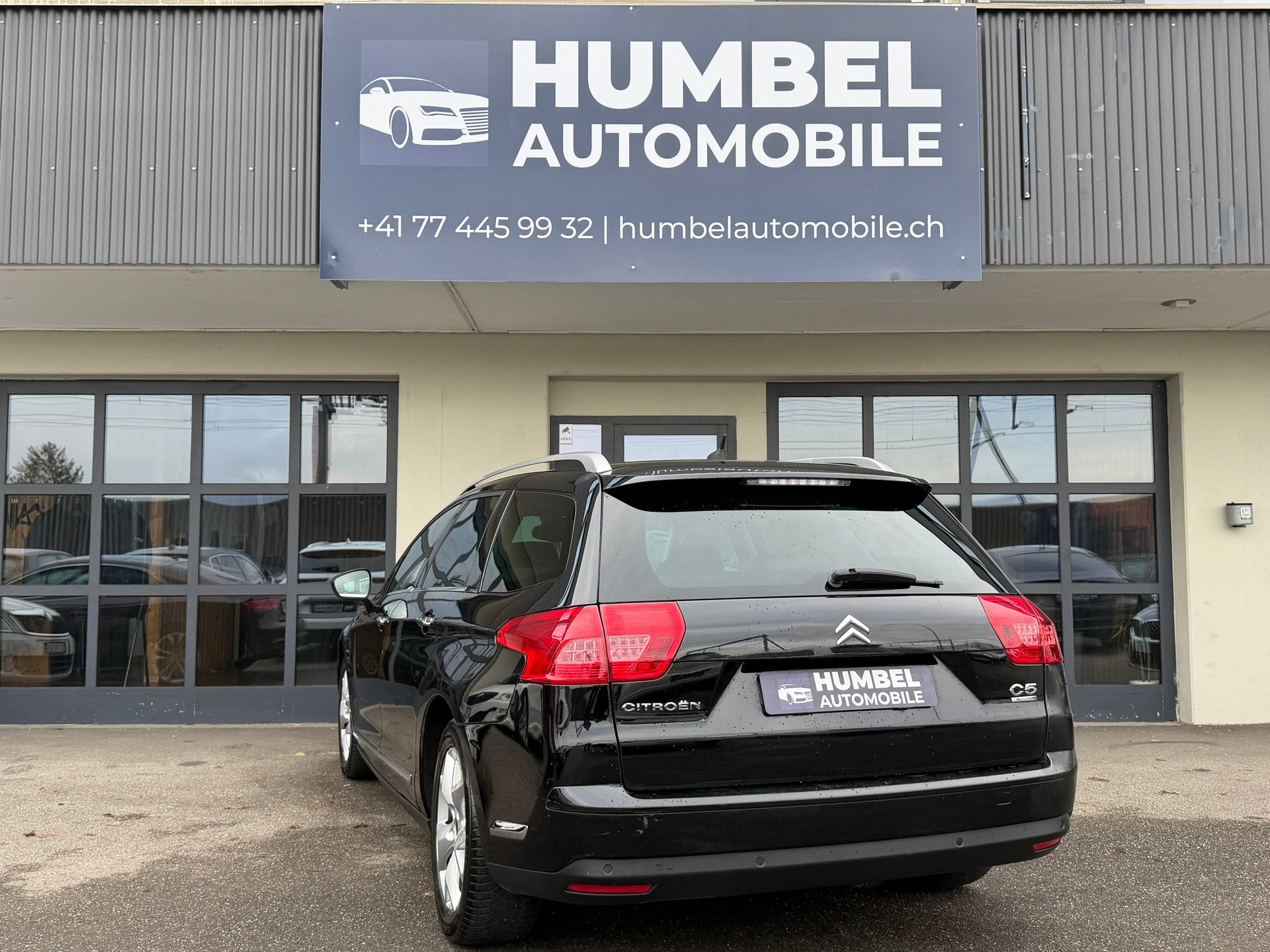 CITROEN C5 Tourer 1.6 Turbo Exclusive Automatic-image-2