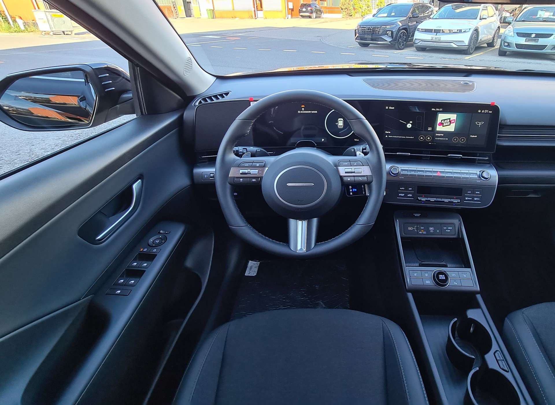 HYUNDAI Kona 1.6 GDi HEV Amplia DCT-image-12