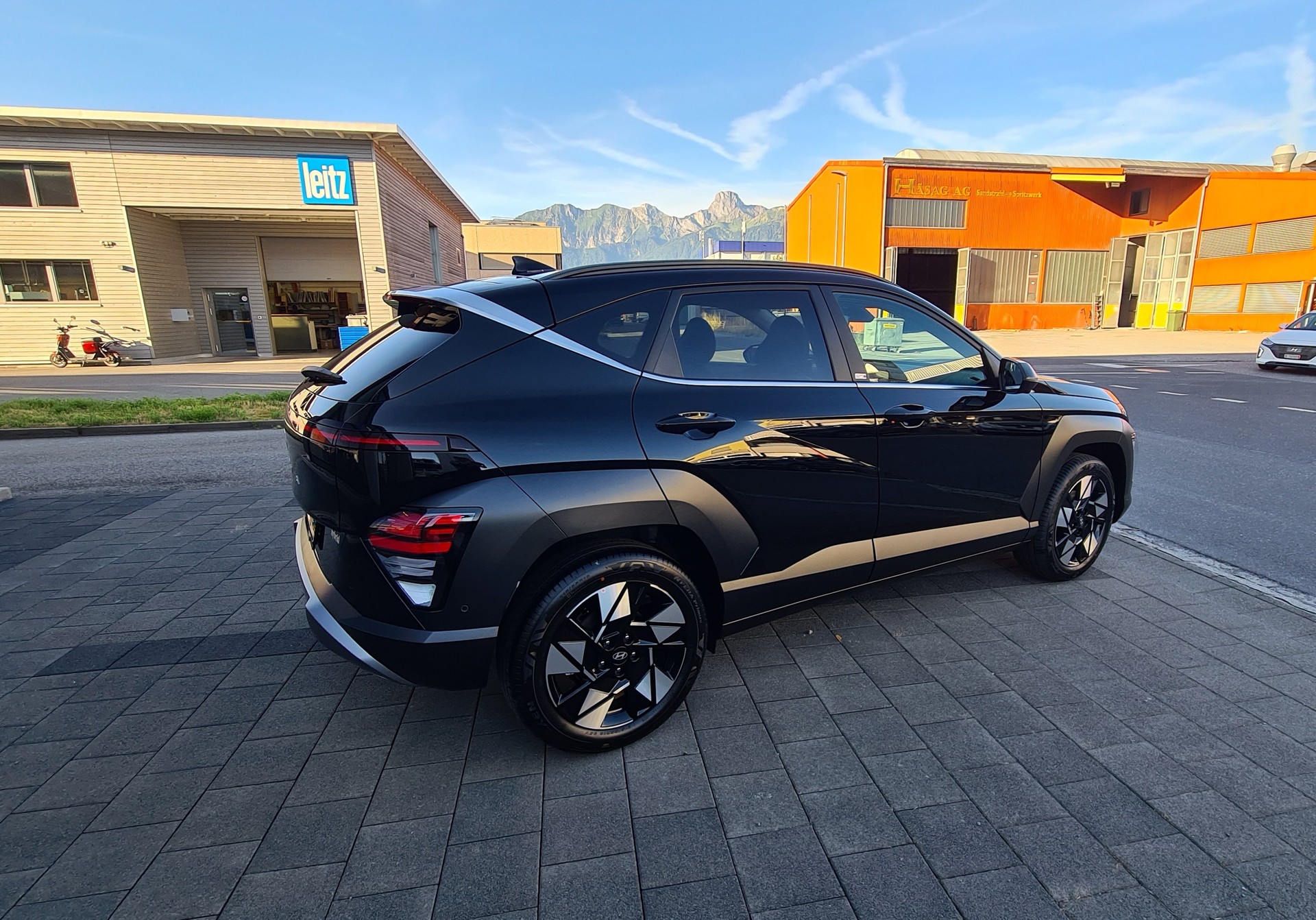 HYUNDAI Kona 1.6 GDi HEV Amplia DCT-image-3