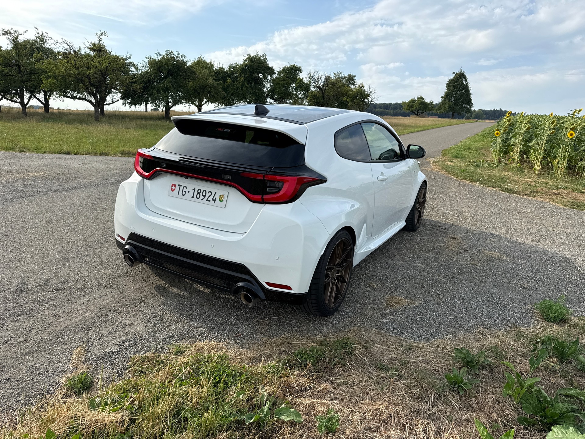 TOYOTA 1.6 Turbo Sport 4x4-image-4