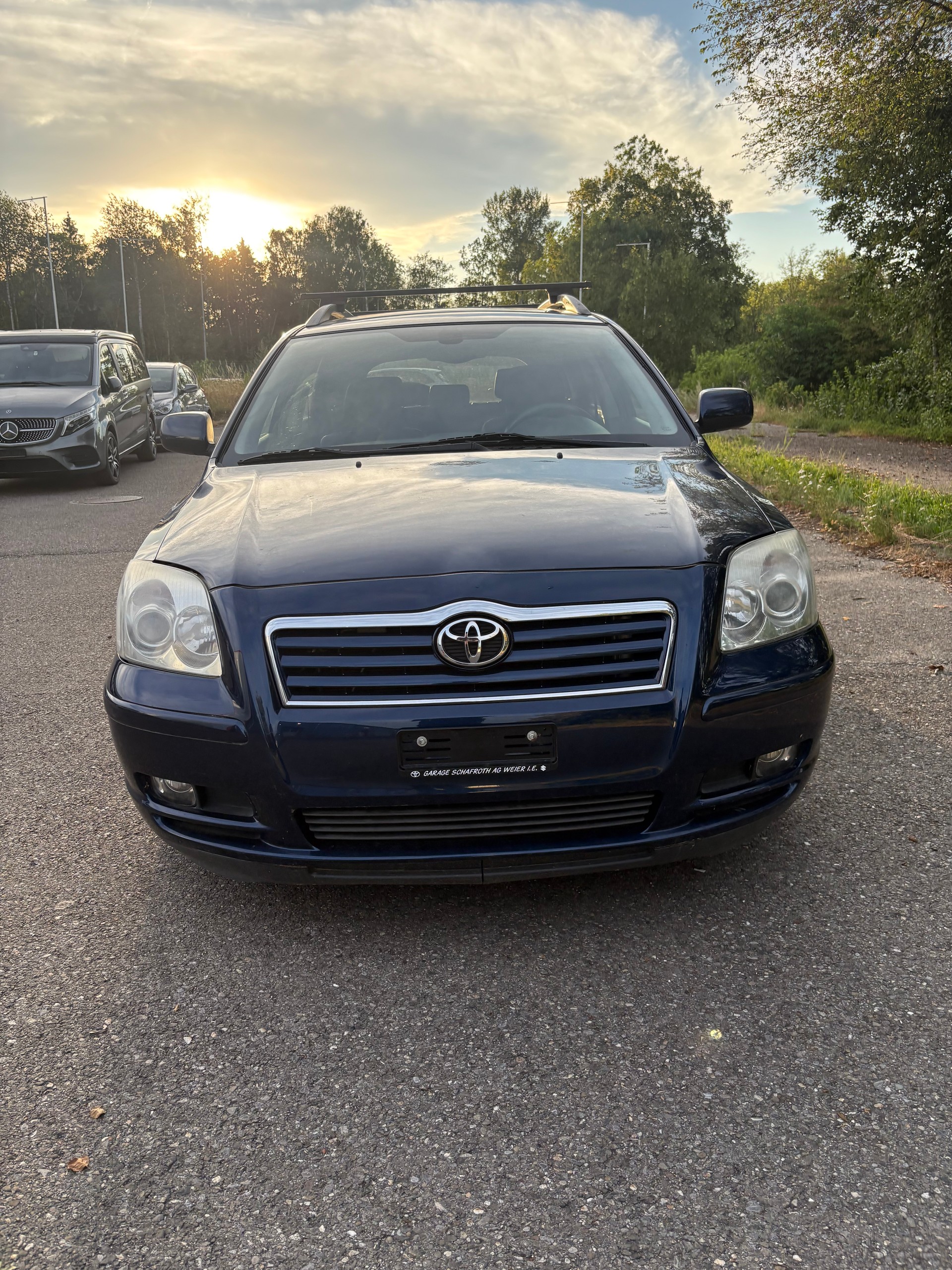 TOYOTA Avensis 2.0 D4 VVT-i Linea Sol Sportswagon-image-2