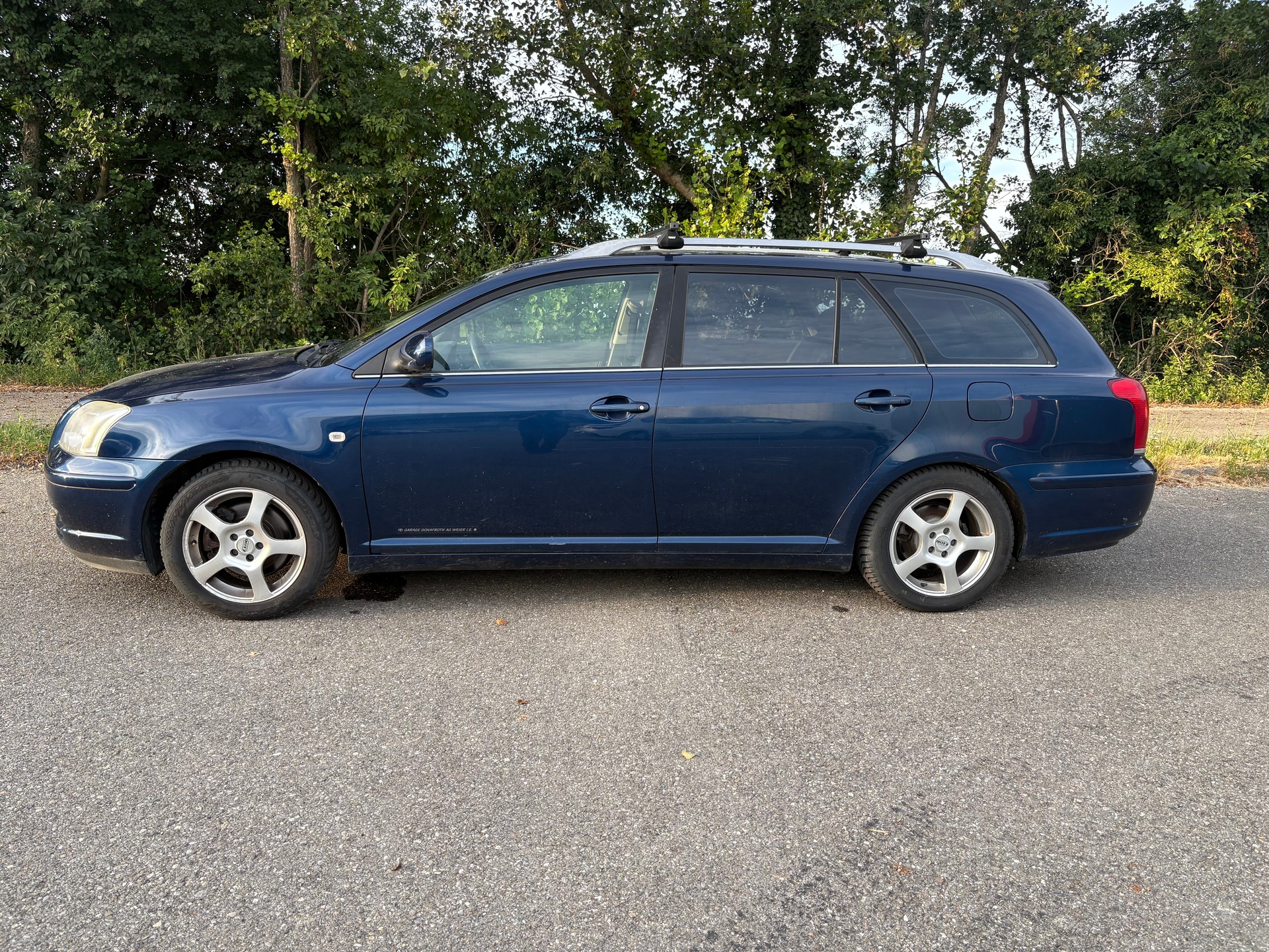TOYOTA Avensis 2.0 D4 VVT-i Linea Sol Sportswagon-image-7