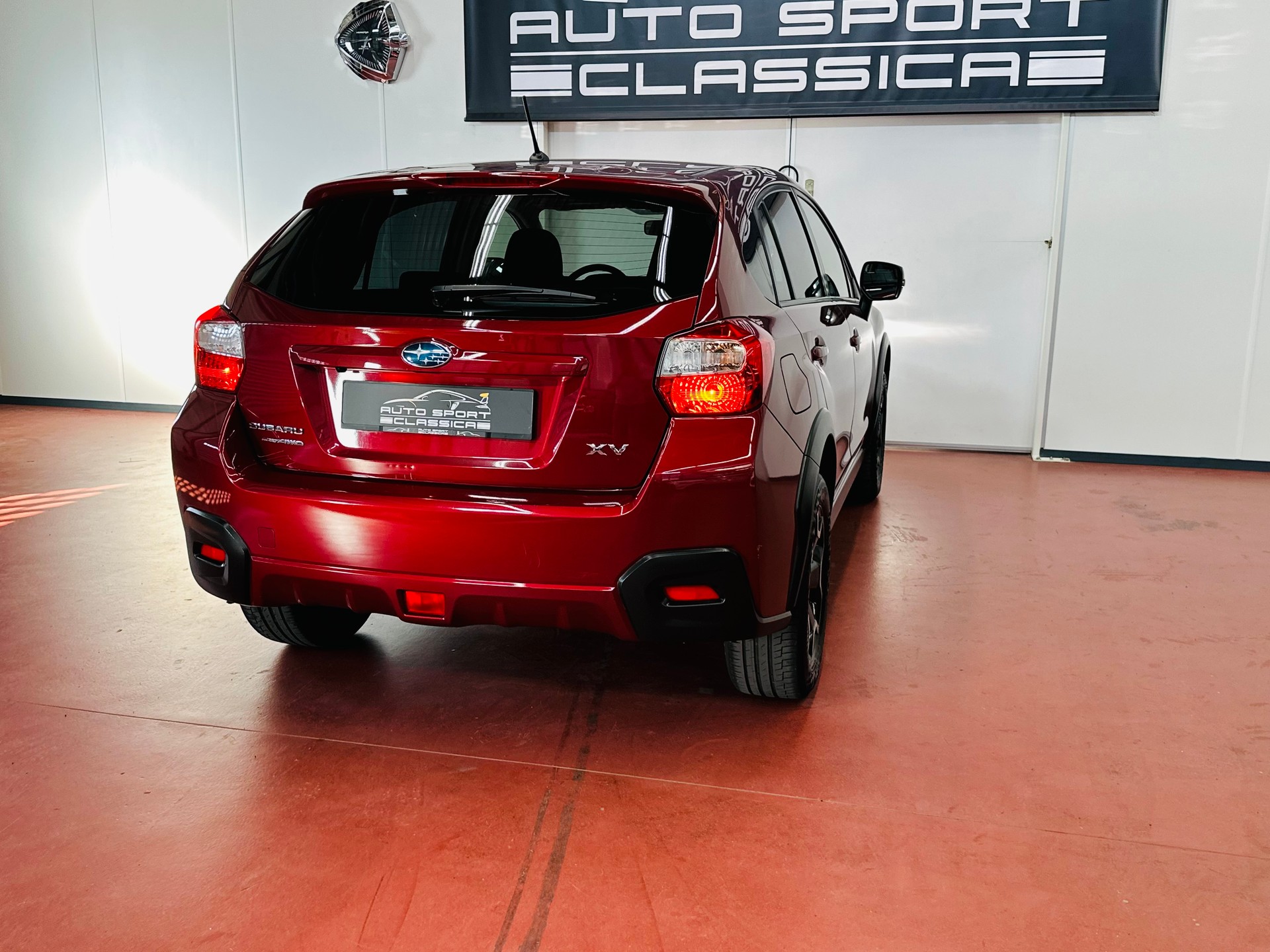 SUBARU XV 2.0 Swiss Three AWD CVT-image-10