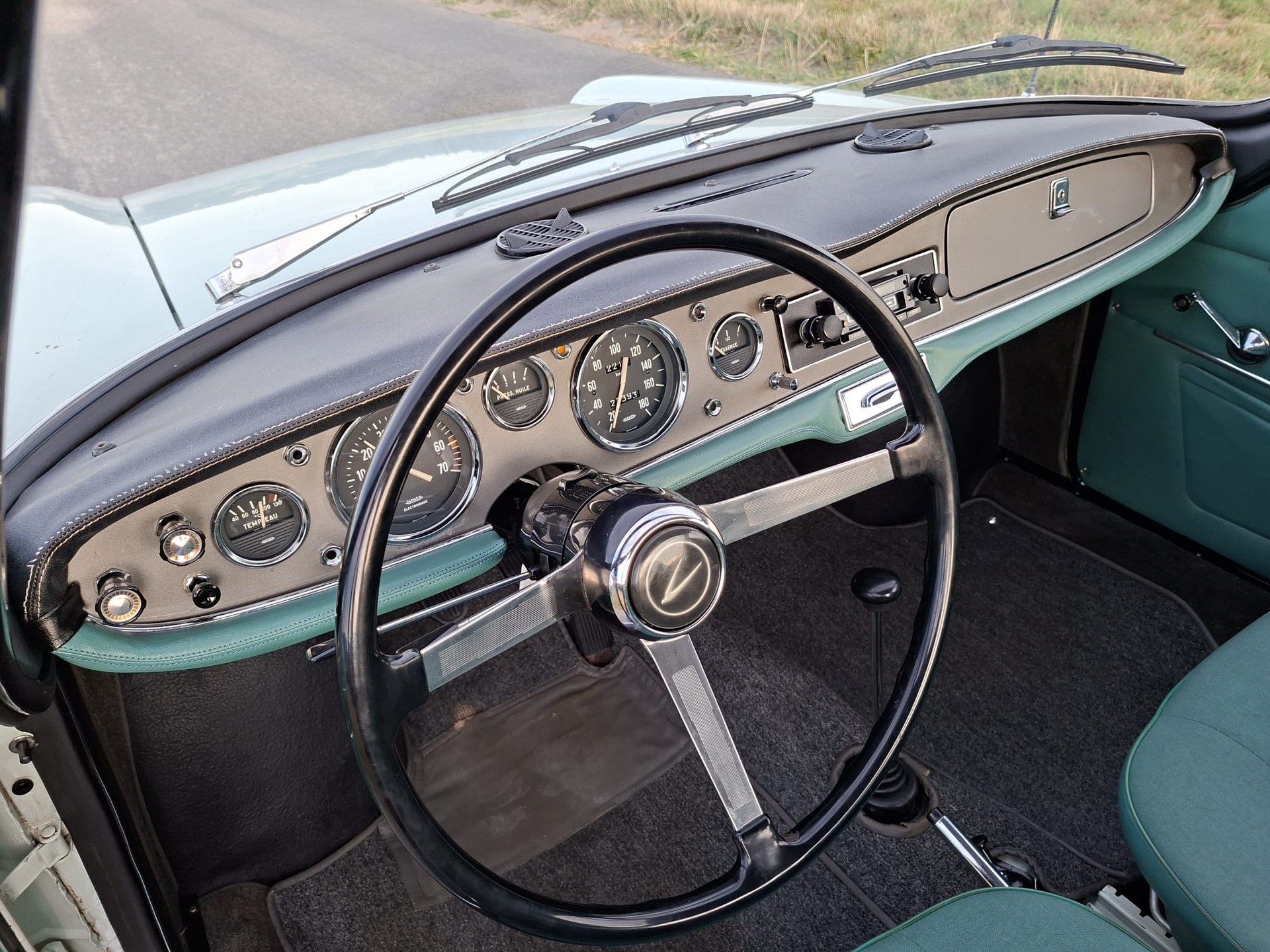 SIMCA 1000 Coupe-image-12