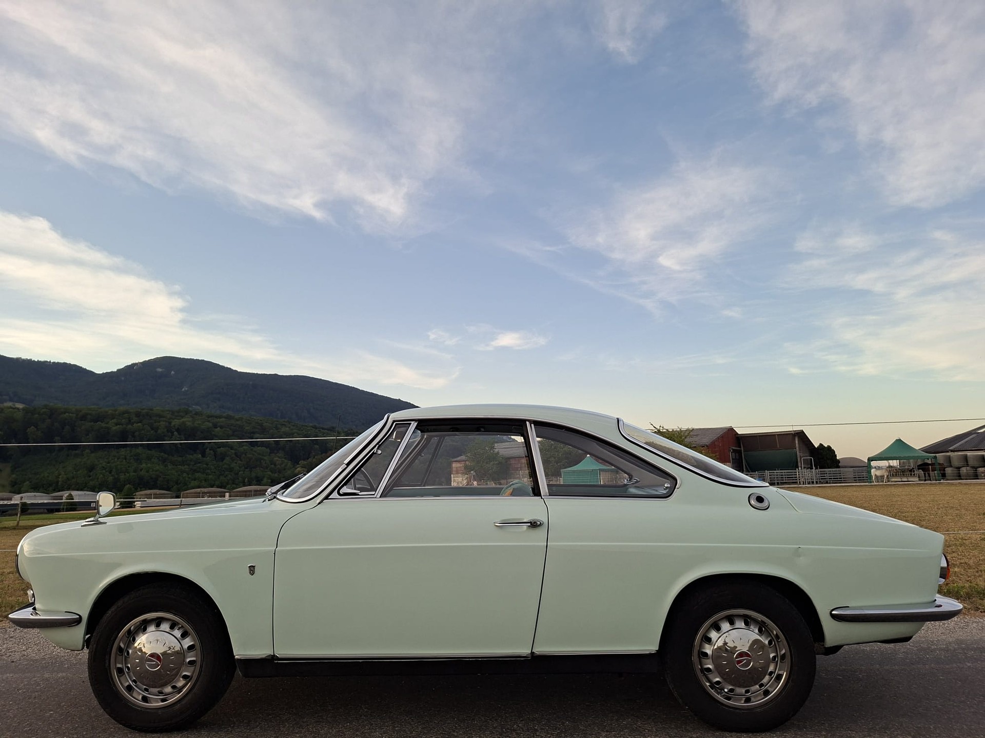 SIMCA 1000 Coupe-image-2