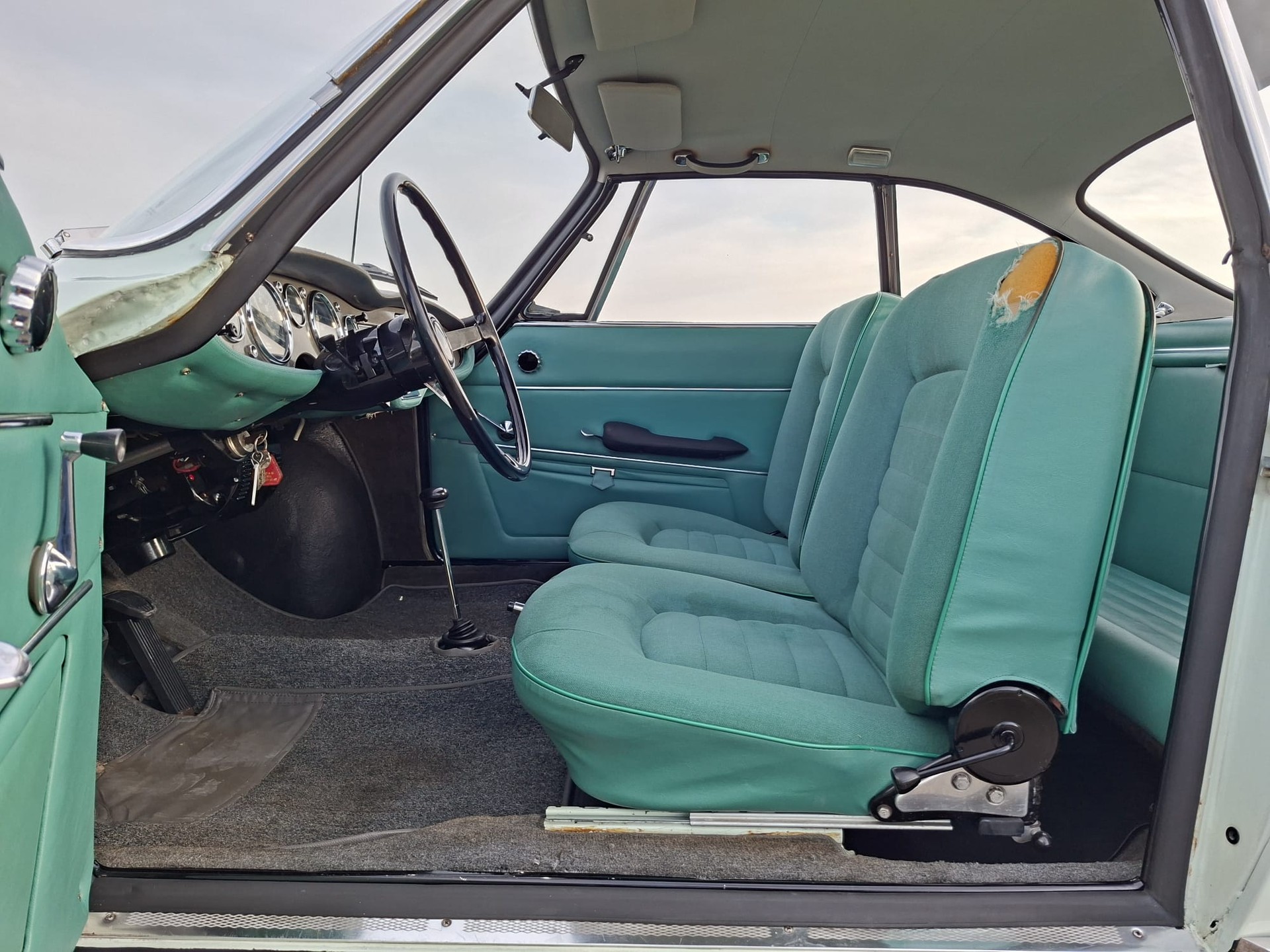 SIMCA 1000 Coupe-image-10