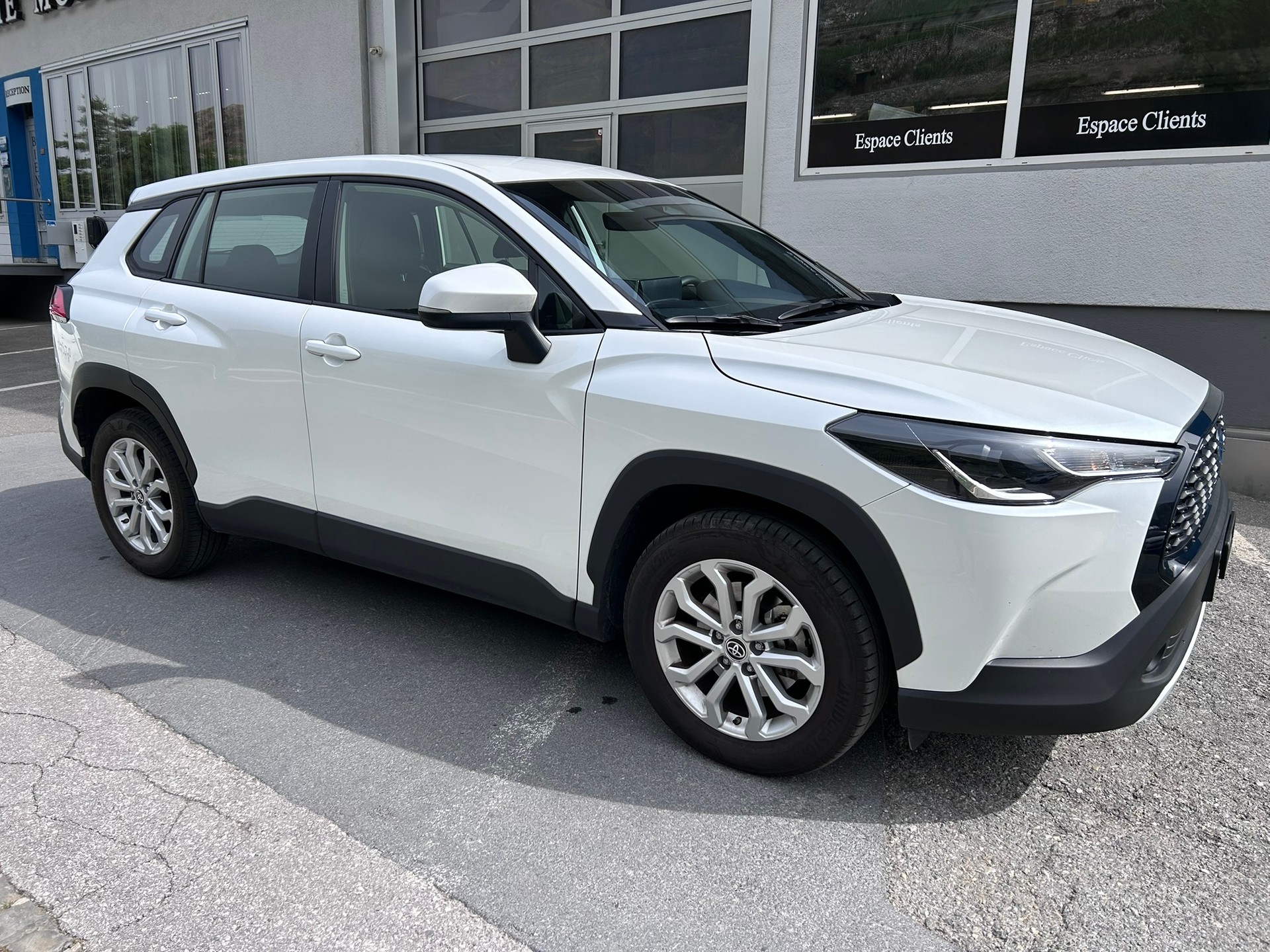 TOYOTA Corolla Cross 2.0 4WD Comfort e-CVT-image-1