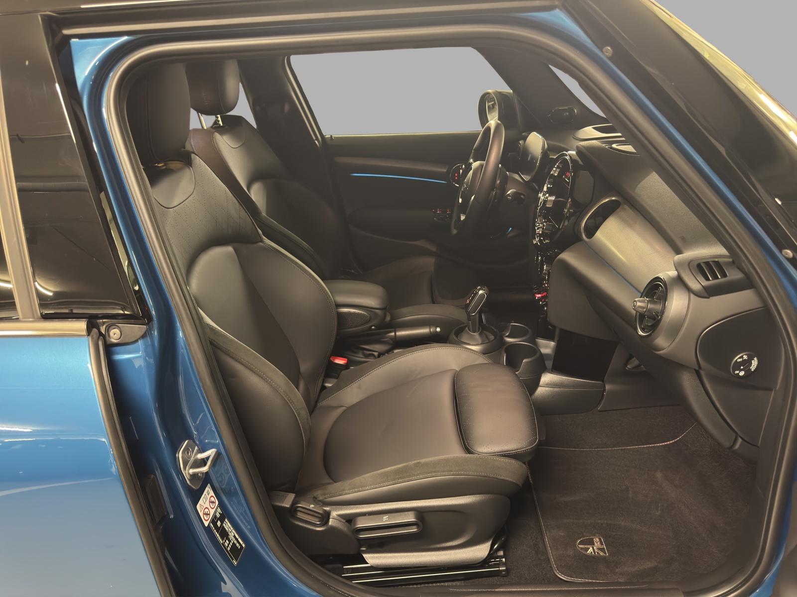MINI F55 2.0i Cooper S-image-14
