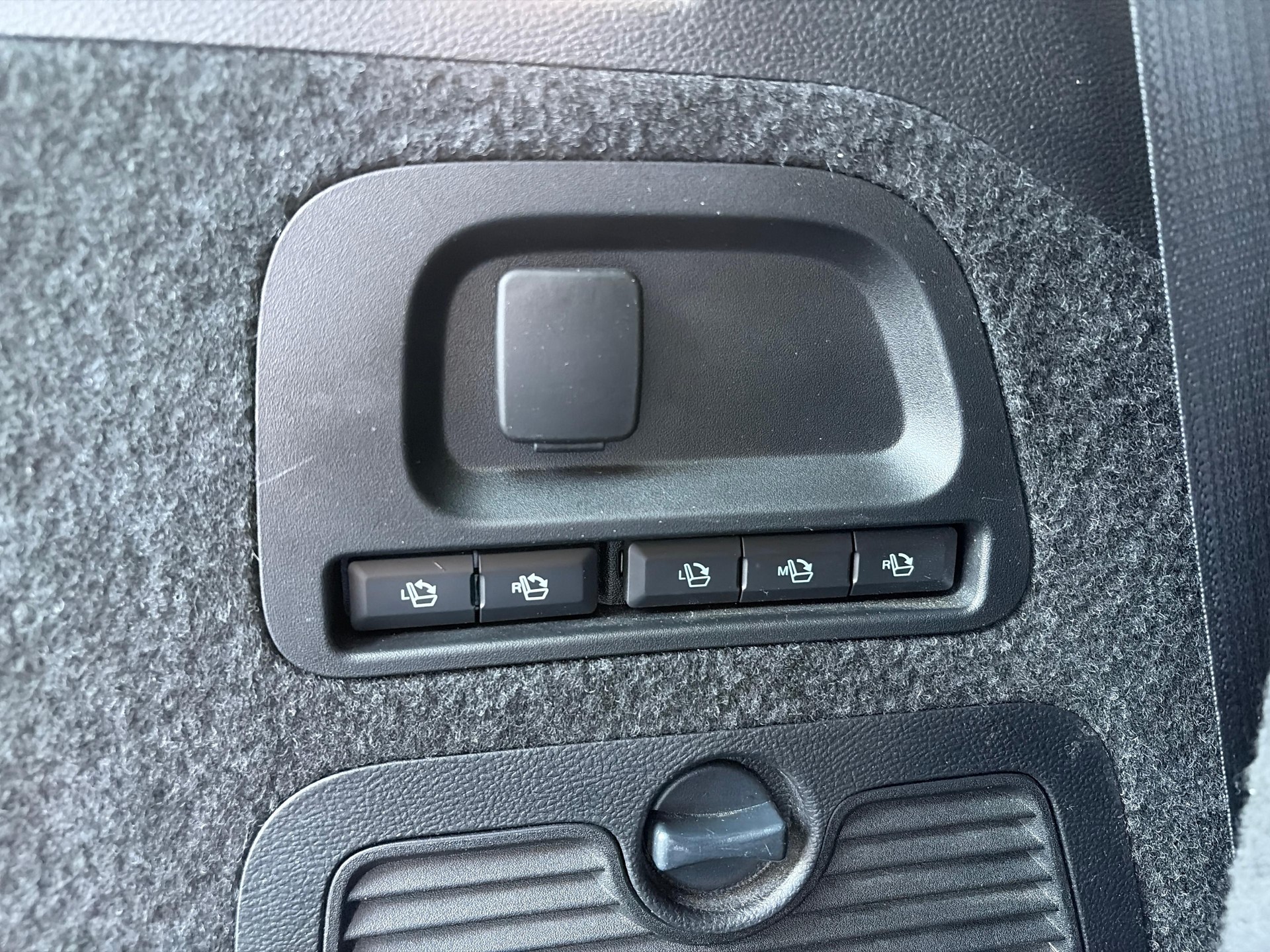 FORD Galaxy 1.5 EcoB Titanium 7P-image-17
