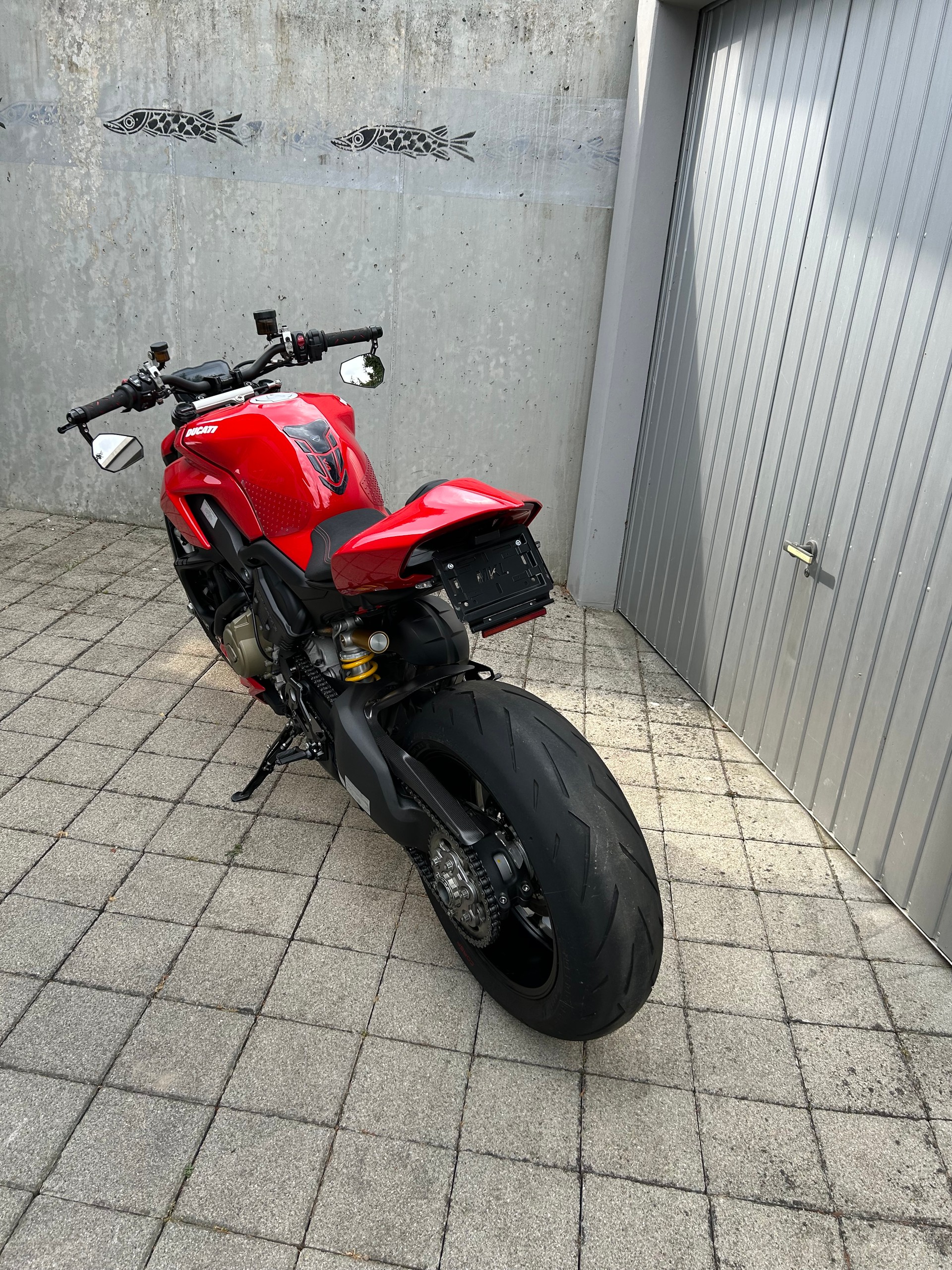 DUCATI Streetfighter V4-image-4