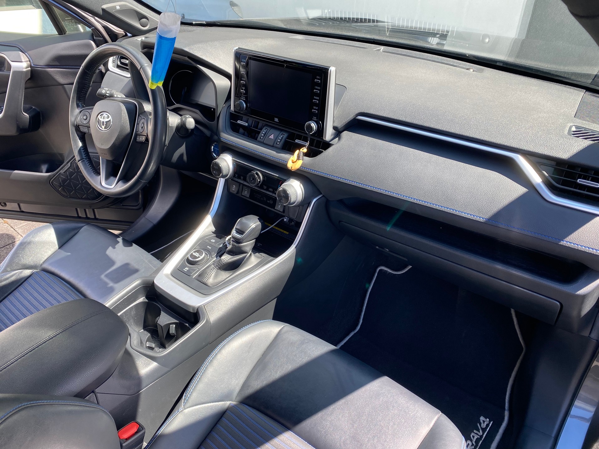 TOYOTA 2.5 HEV Style-image-5