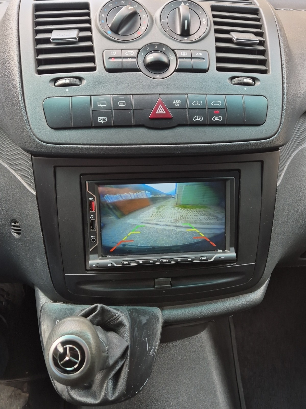 MERCEDES-BENZ Vito 116 CDI Blue Efficiency EL 4Matic A-image-12