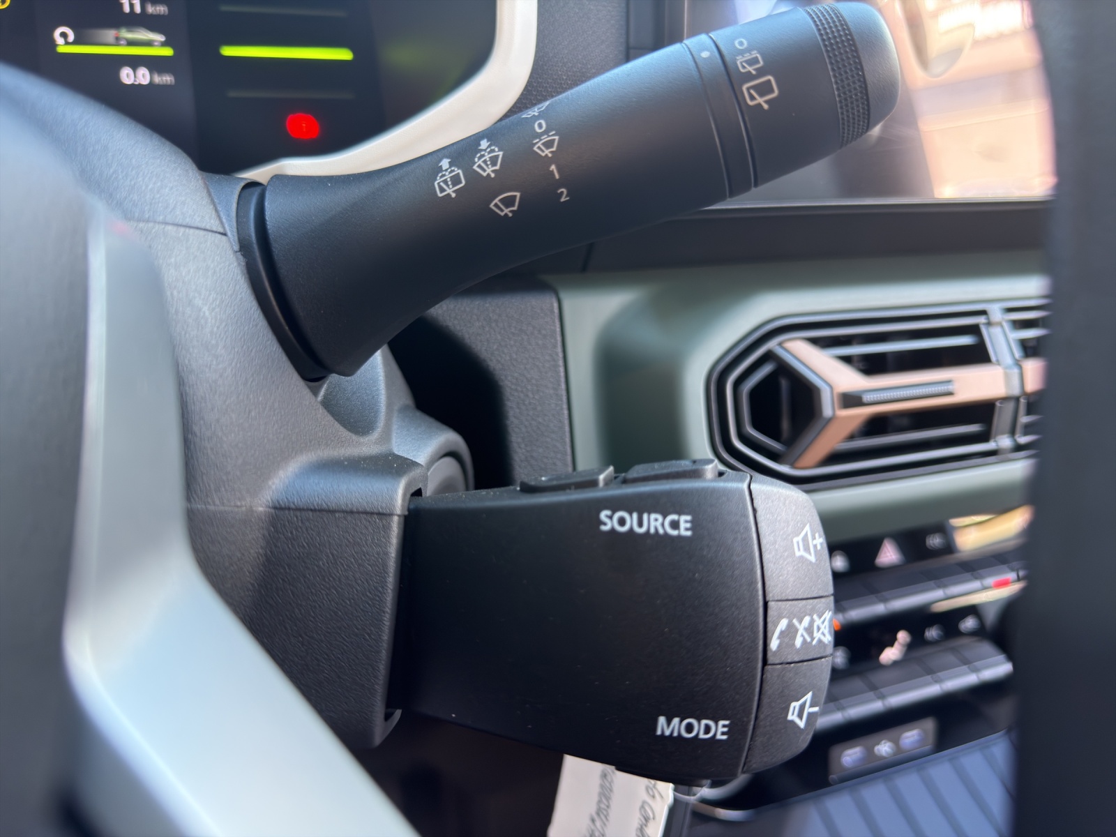 DACIA Spring 27 kWh Extreme-image-16