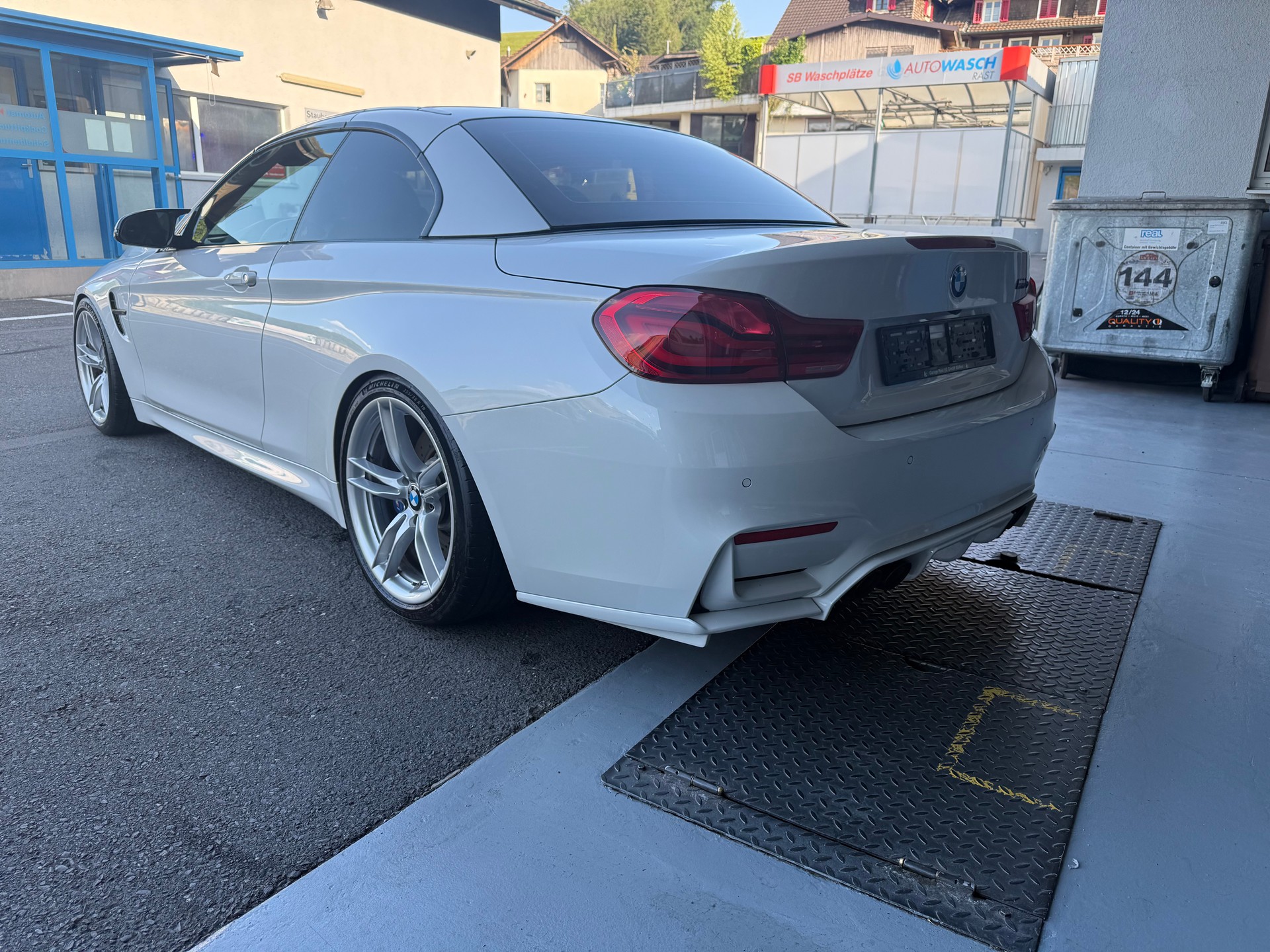 BMW M4 Cabriolet Competition DKG-image-7