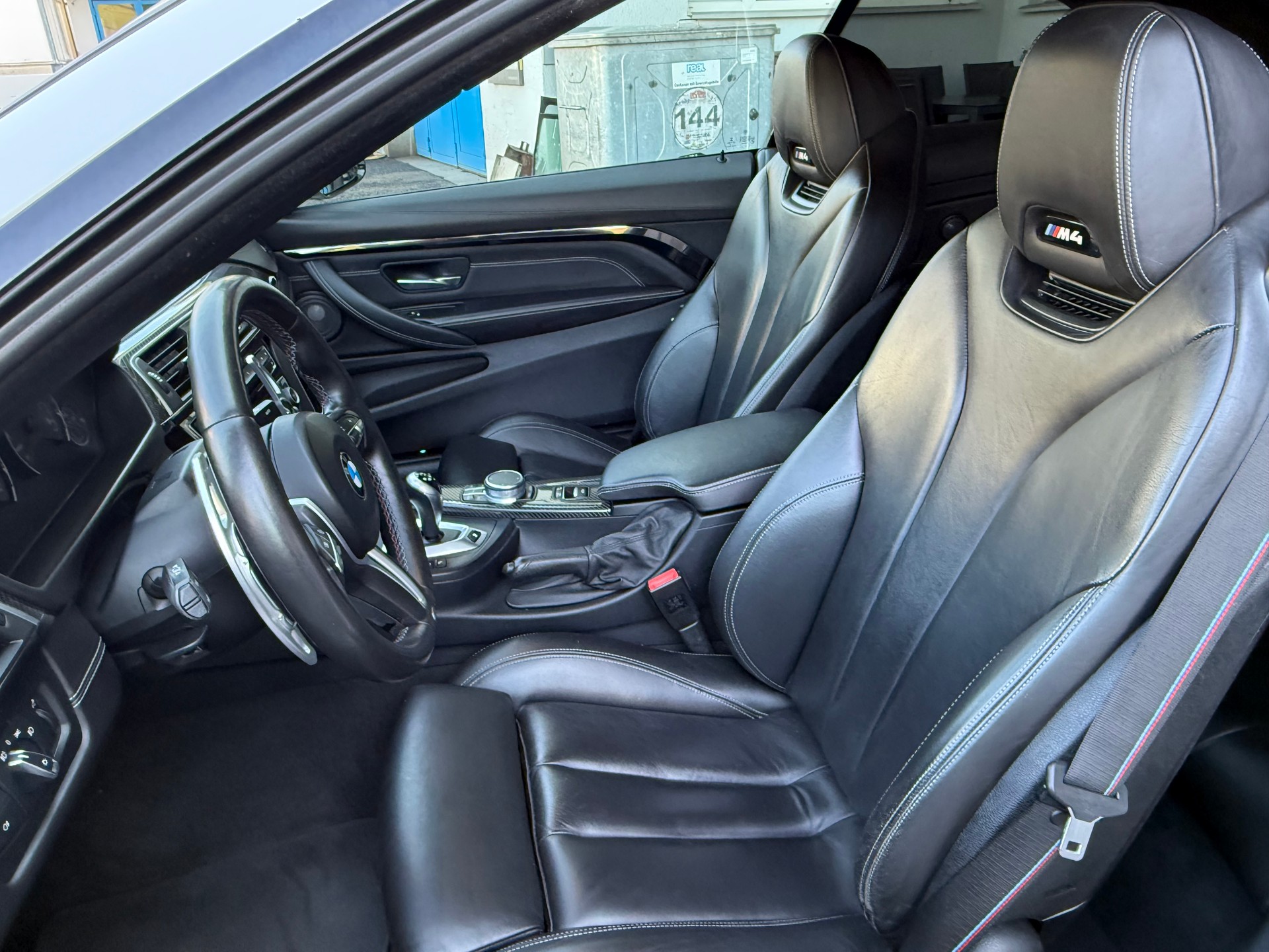 BMW M4 Cabriolet Competition DKG-image-16
