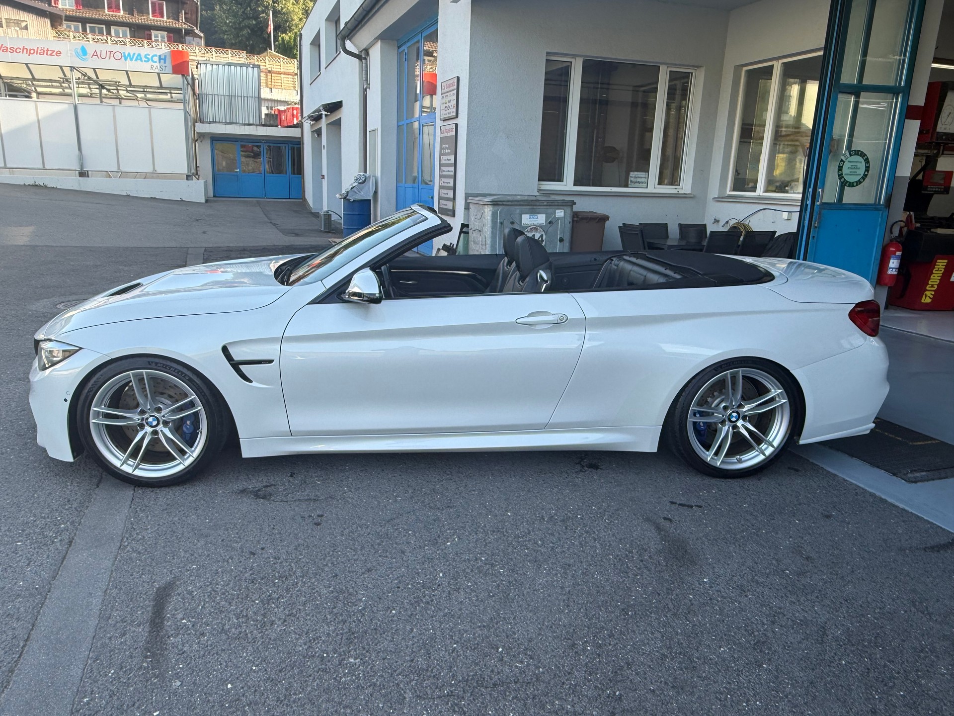 BMW M4 Cabriolet Competition DKG-image-6
