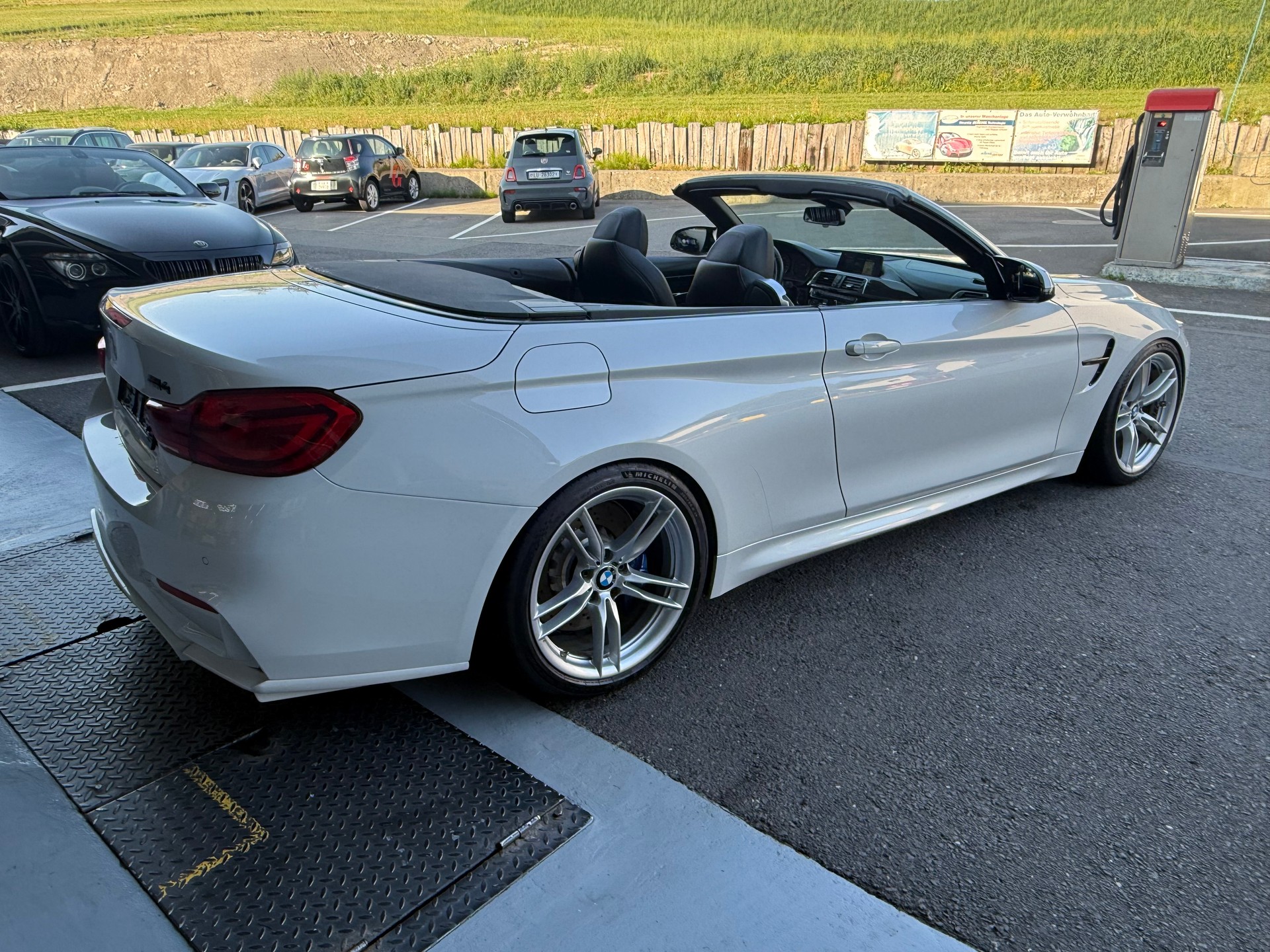 BMW M4 Cabriolet Competition DKG-image-12