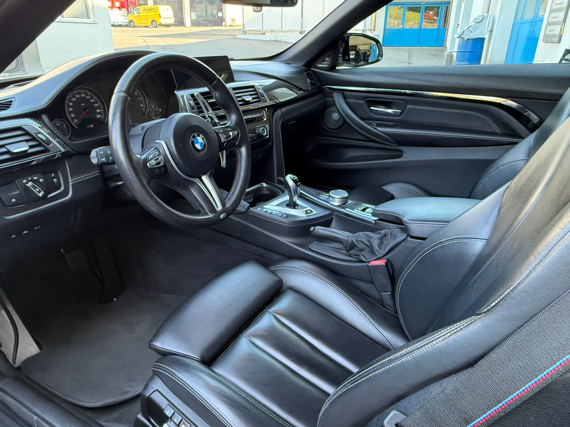 BMW M4 Cabriolet Competition DKG-image-15