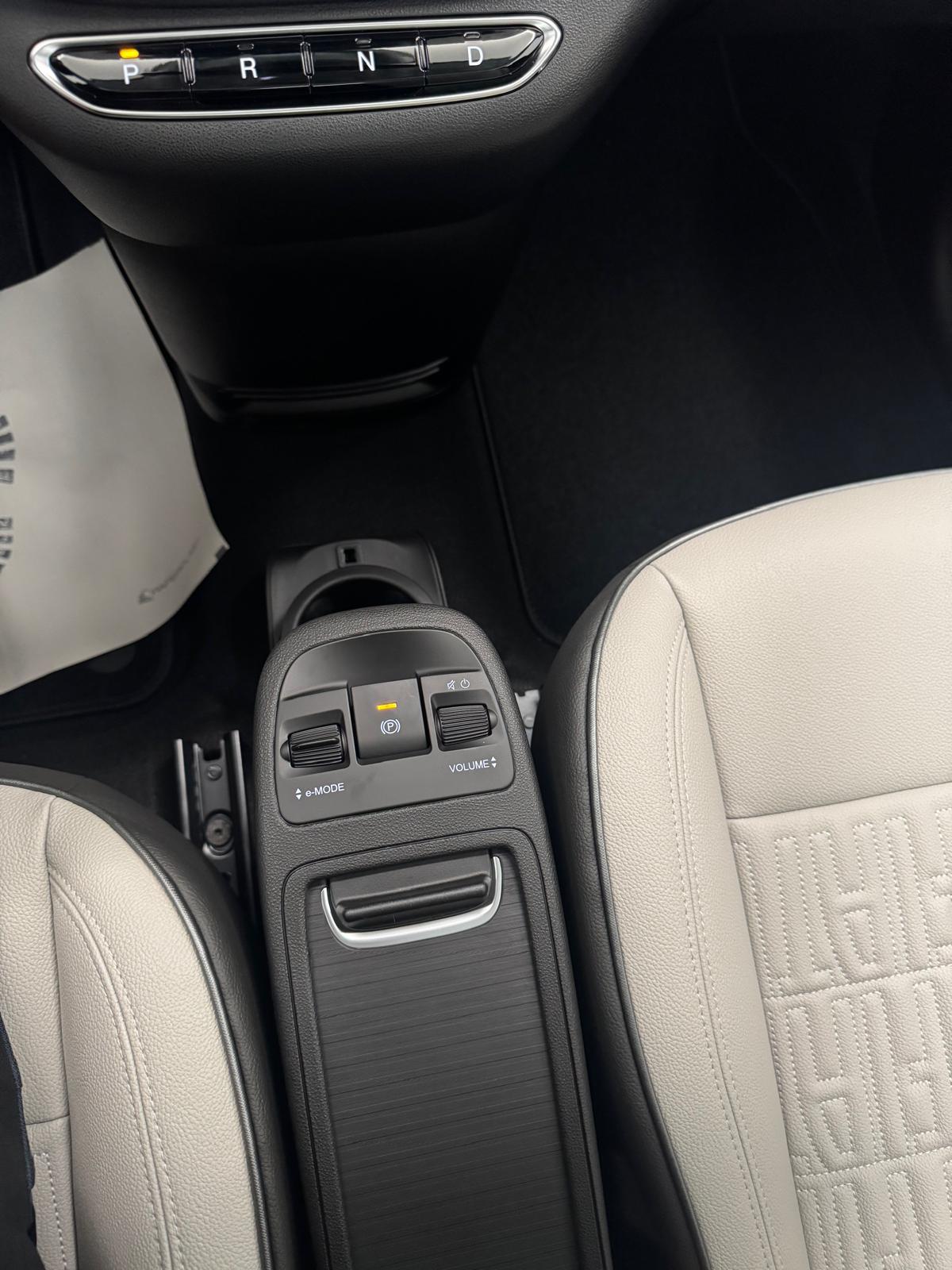 FIAT 500 La Prima-image-21