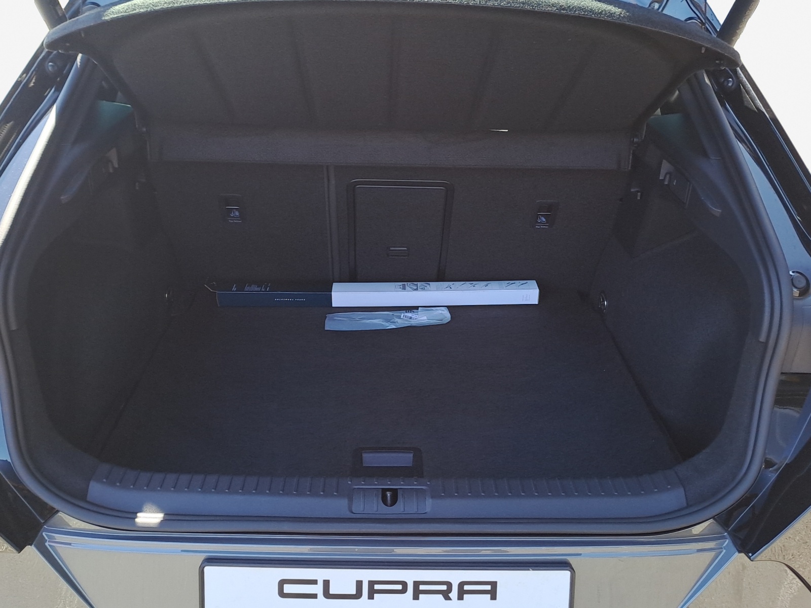 CUPRA Formentor 2.0TSI 4Drive Inicio DSG-image-12