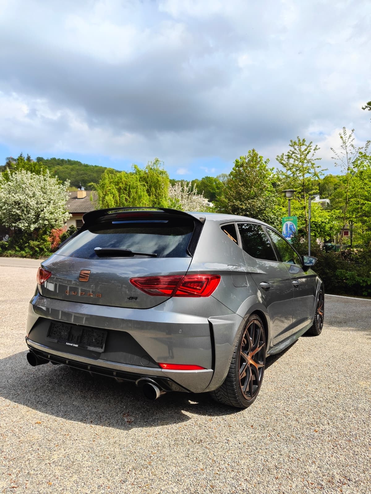 SEAT Leon 2.0 TSI Cupra R DSG-image-6