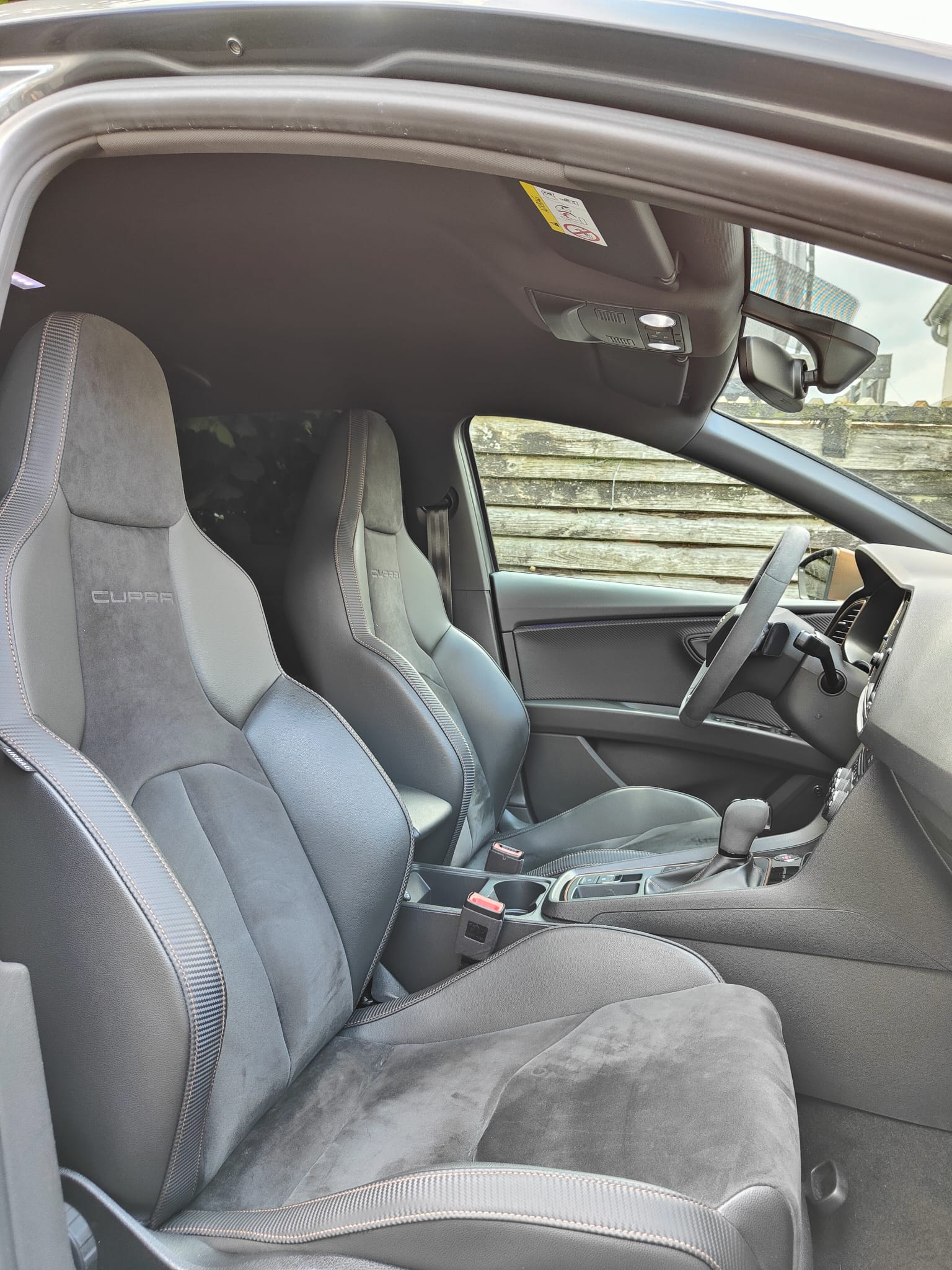 SEAT Leon 2.0 TSI Cupra R DSG-image-14
