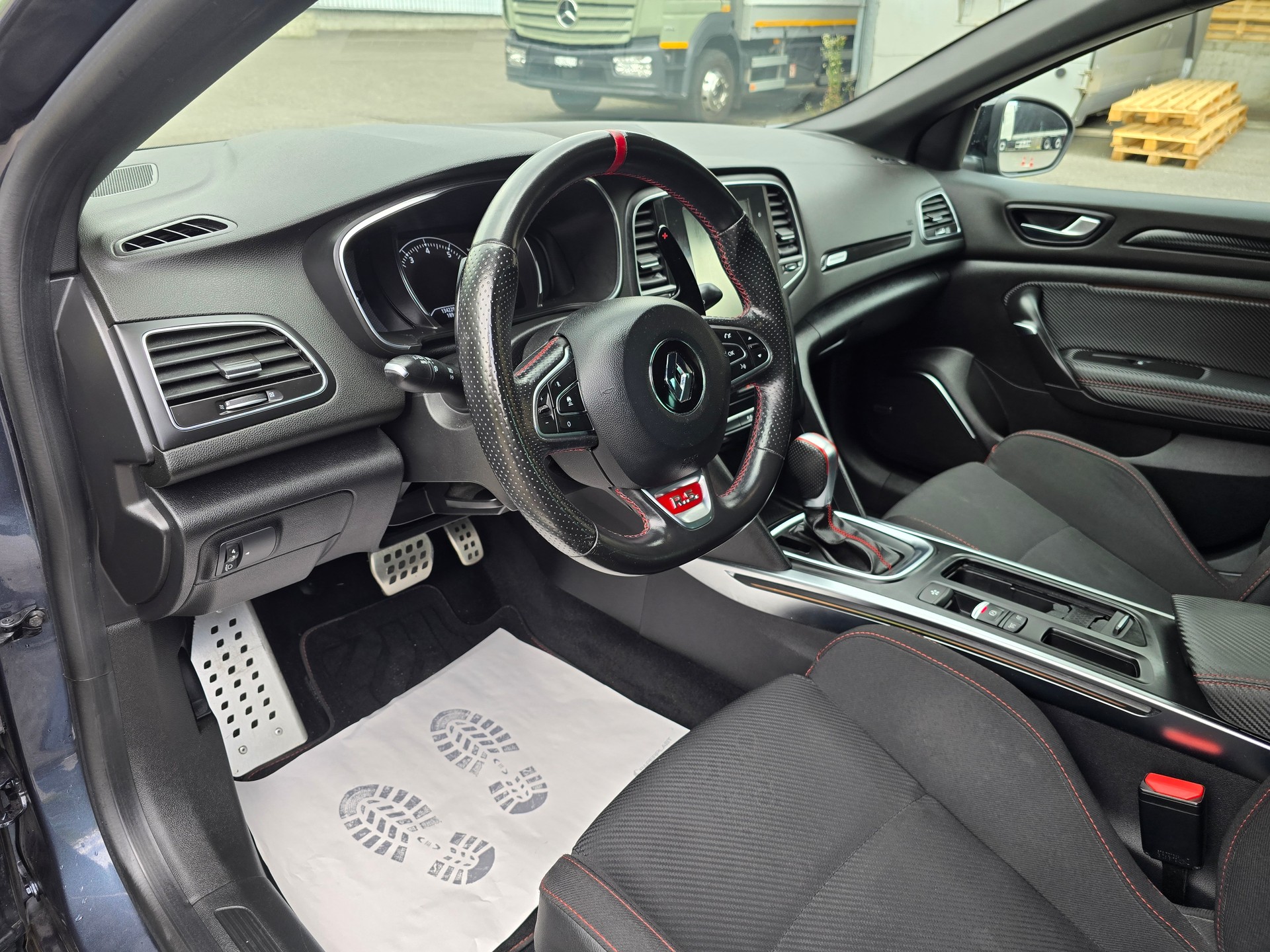 RENAULT Mégane RS 280 EDC-image-10