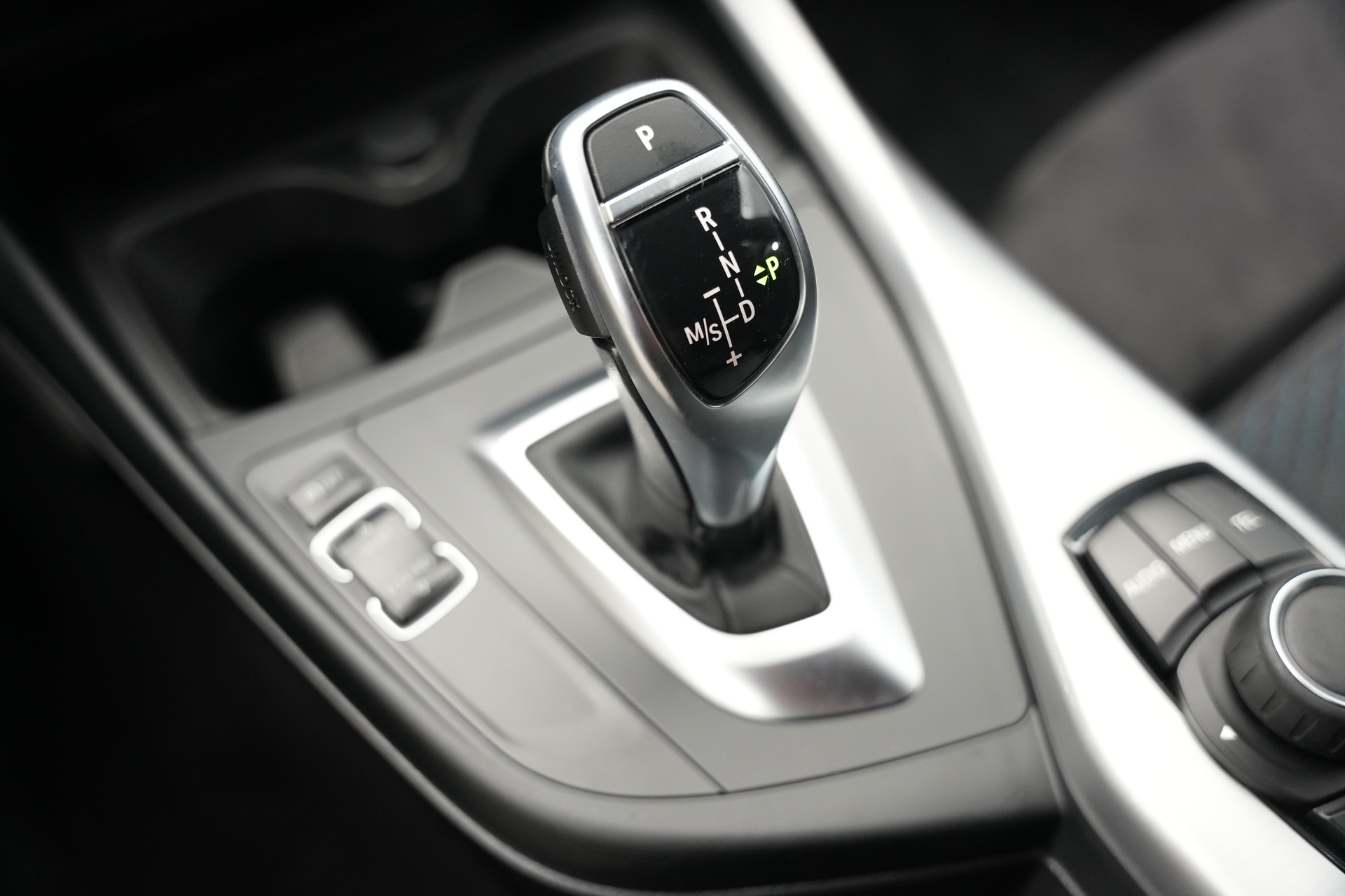 BMW M140i xDrive Steptronic *CH-Fahrzeug*-image-22