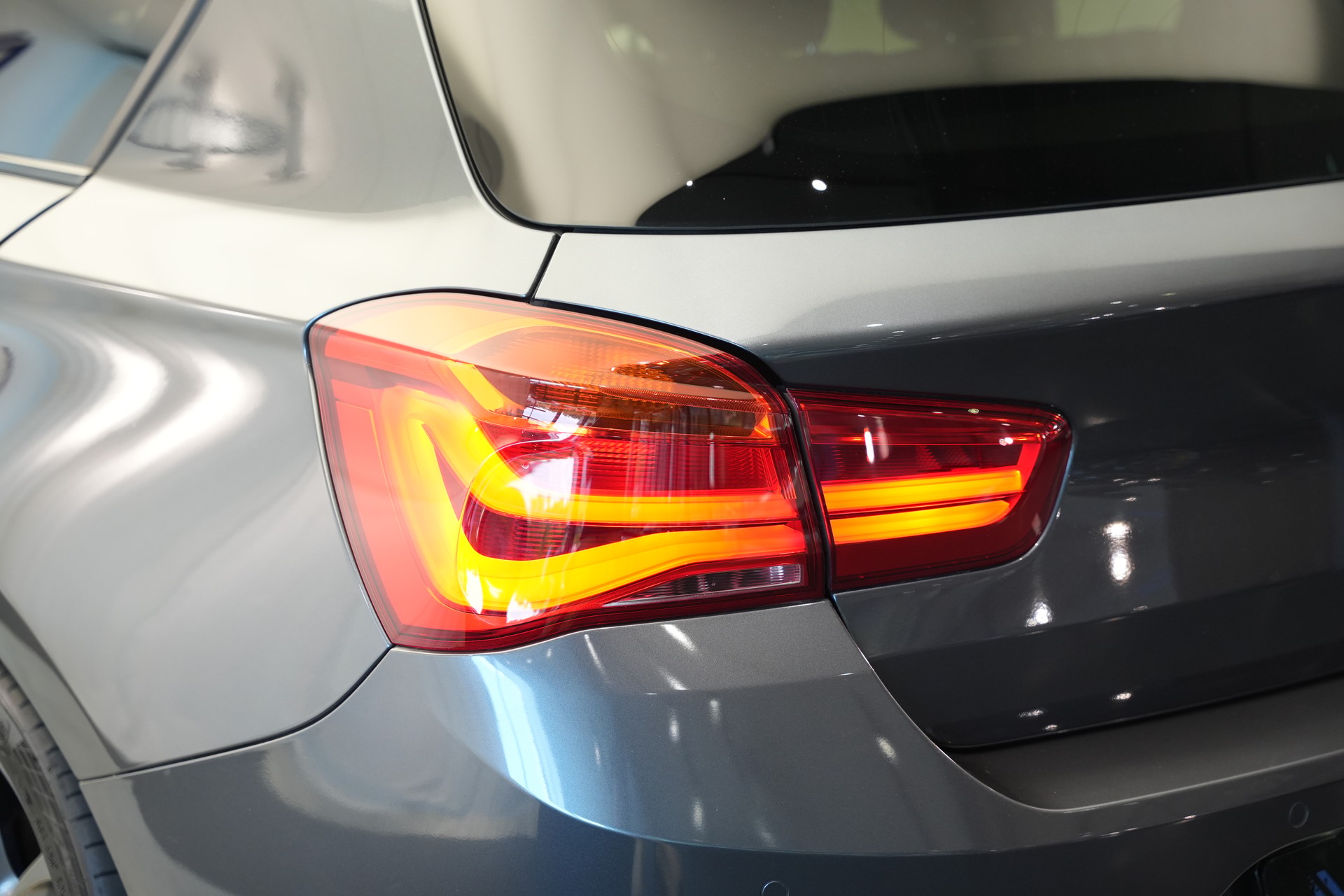 BMW M140i xDrive Steptronic *CH-Fahrzeug*-image-29