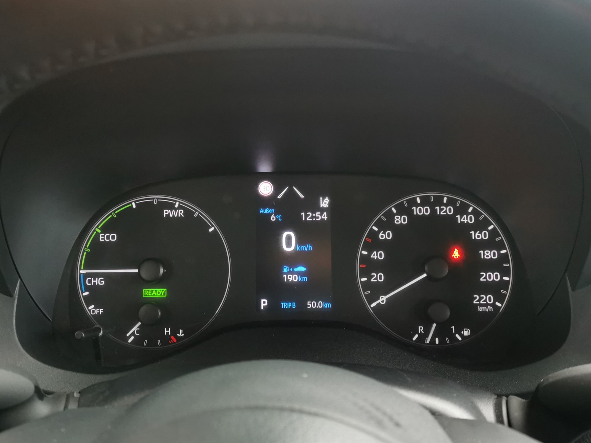 TOYOTA Yaris 1.5 Active e-CVT-image-17