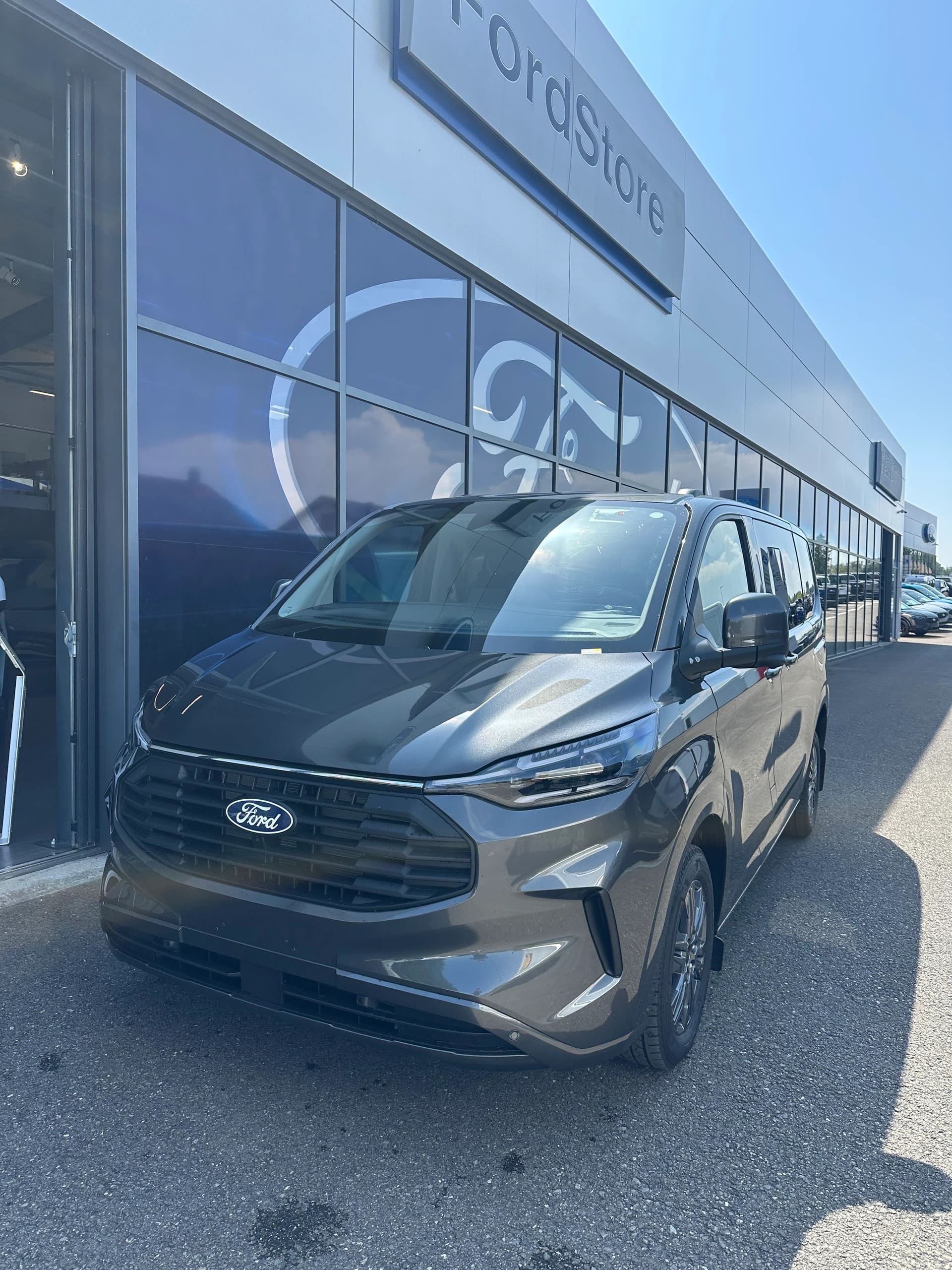 FORD Transit C combi 320 L1 2.0 Eco Limited/170CV/Aut.-image-0