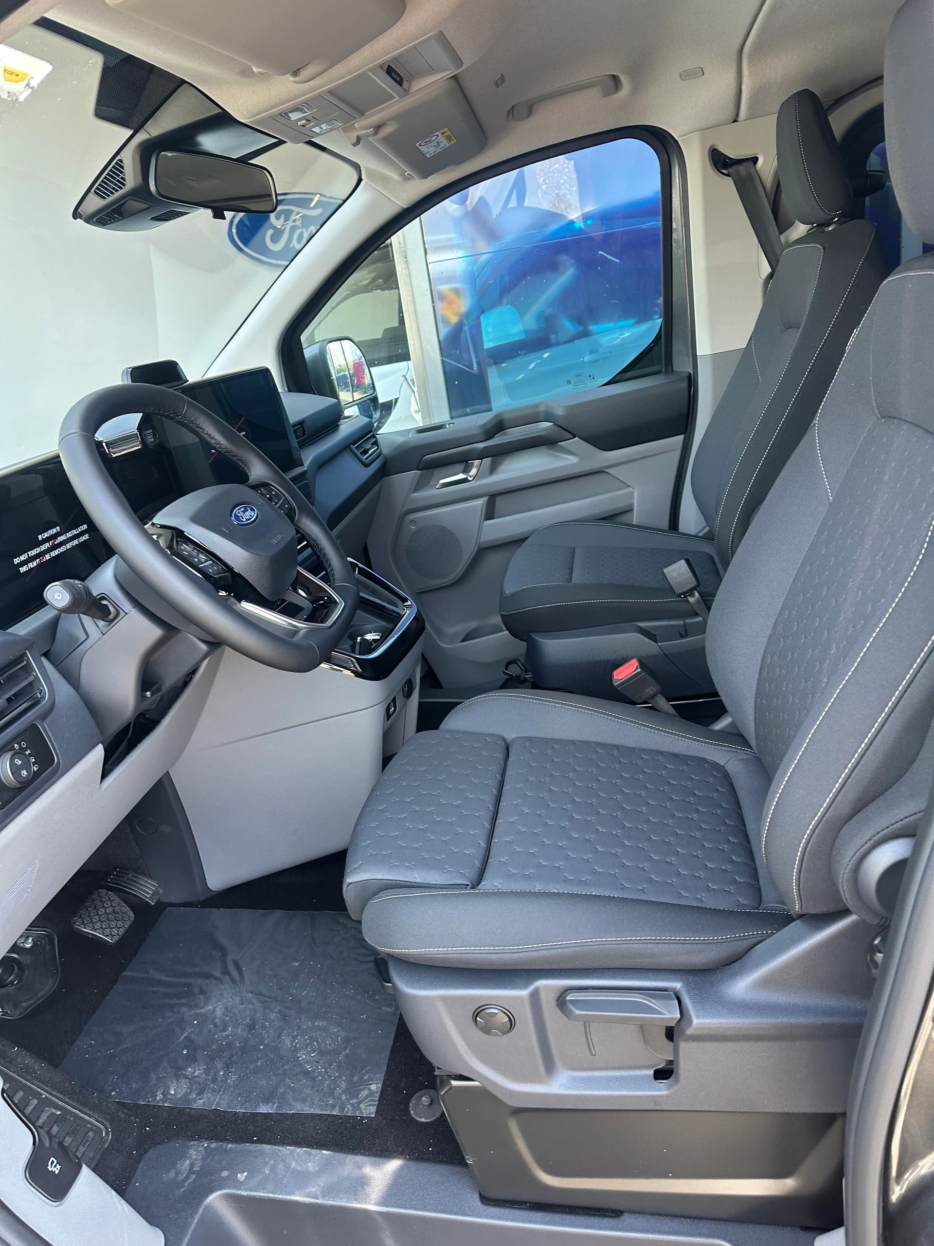 FORD Transit C combi 320 L1 2.0 Eco Limited/170CV/Aut.-image-10